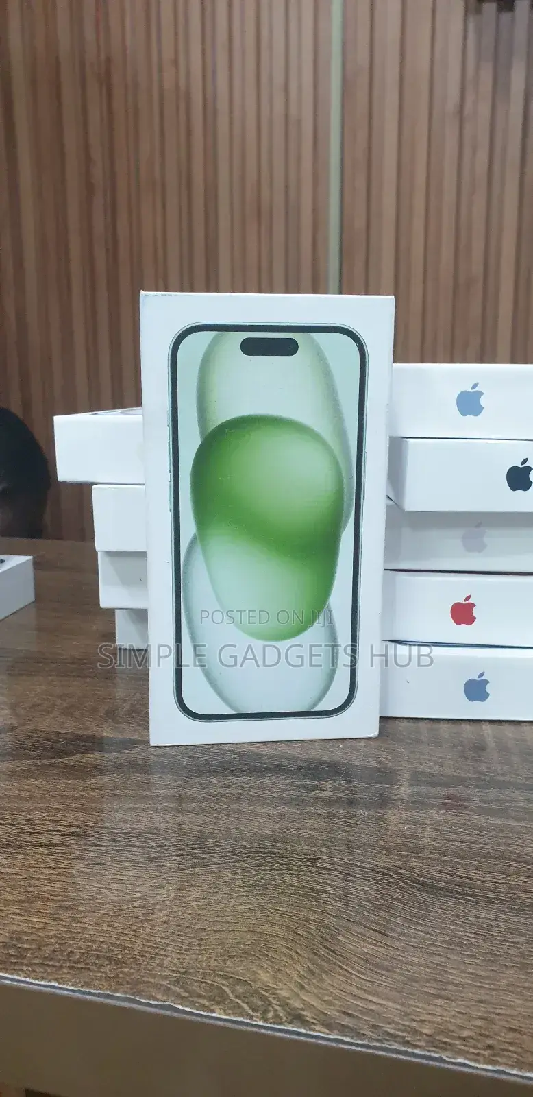 New Apple iPhone 15 128 GB Green