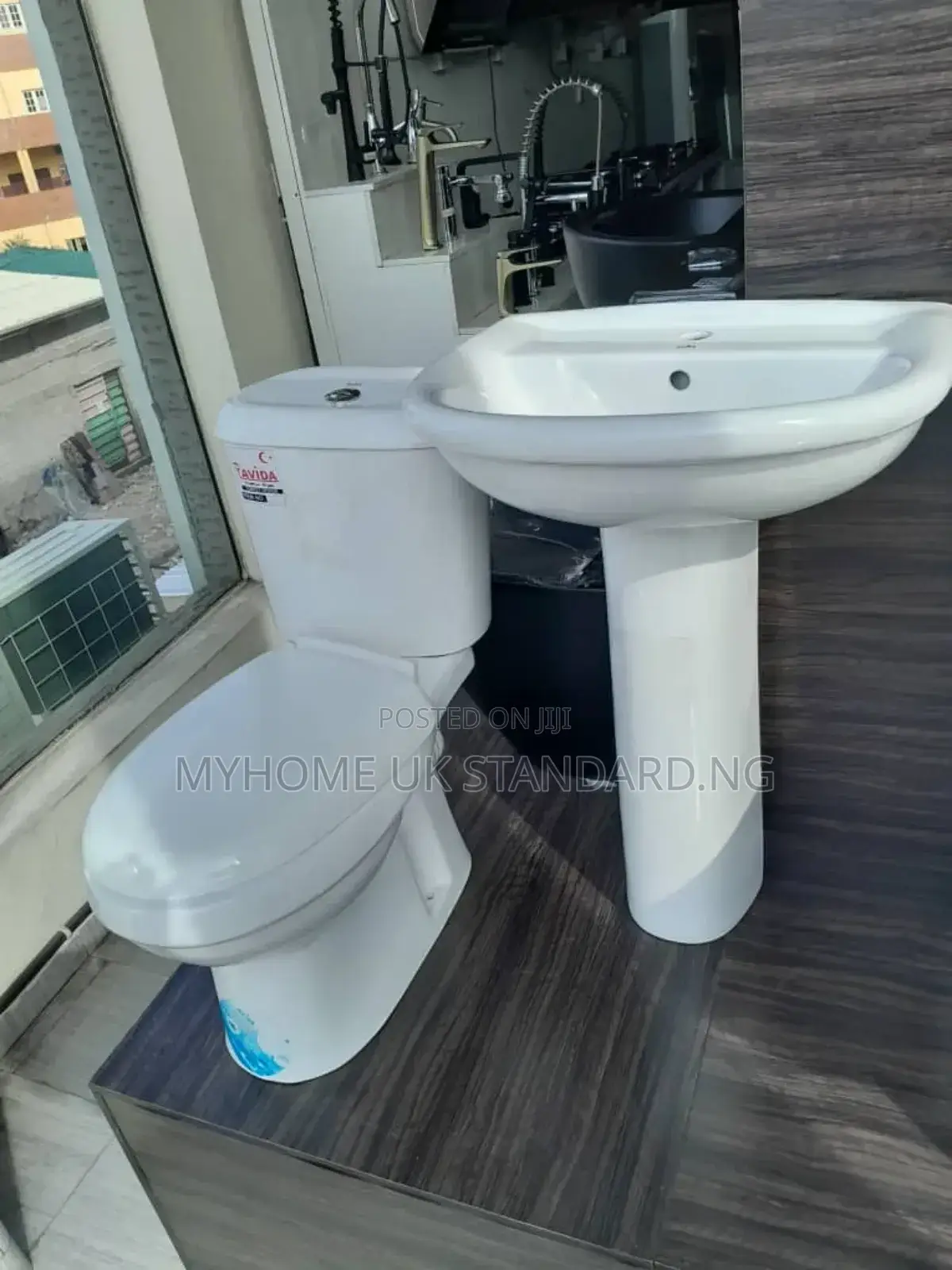 Dubai Mini Set Water Closet Set