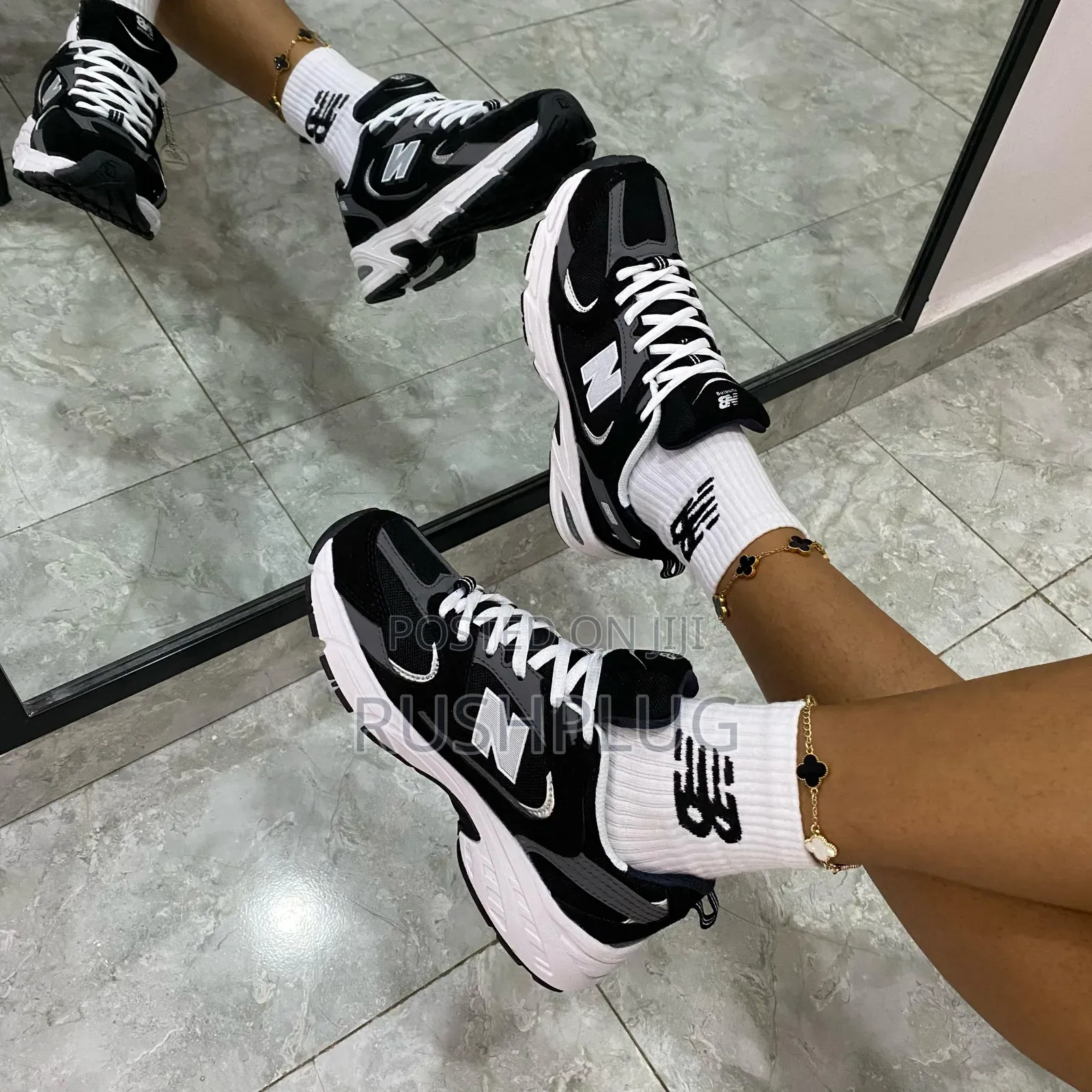 New Balance 530 Black White Sneakers