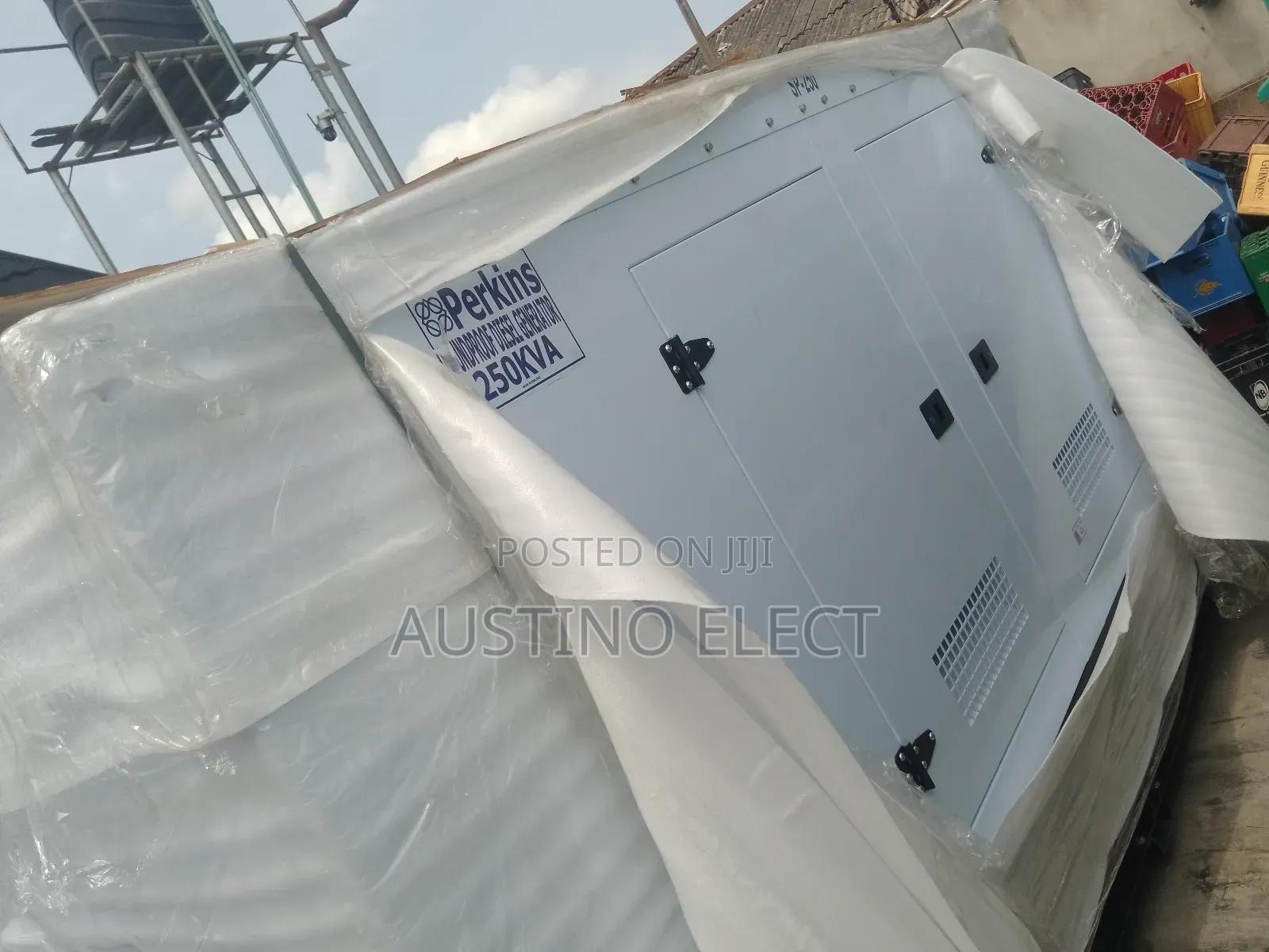 Super England Perkins 250kva Soundproof Generator