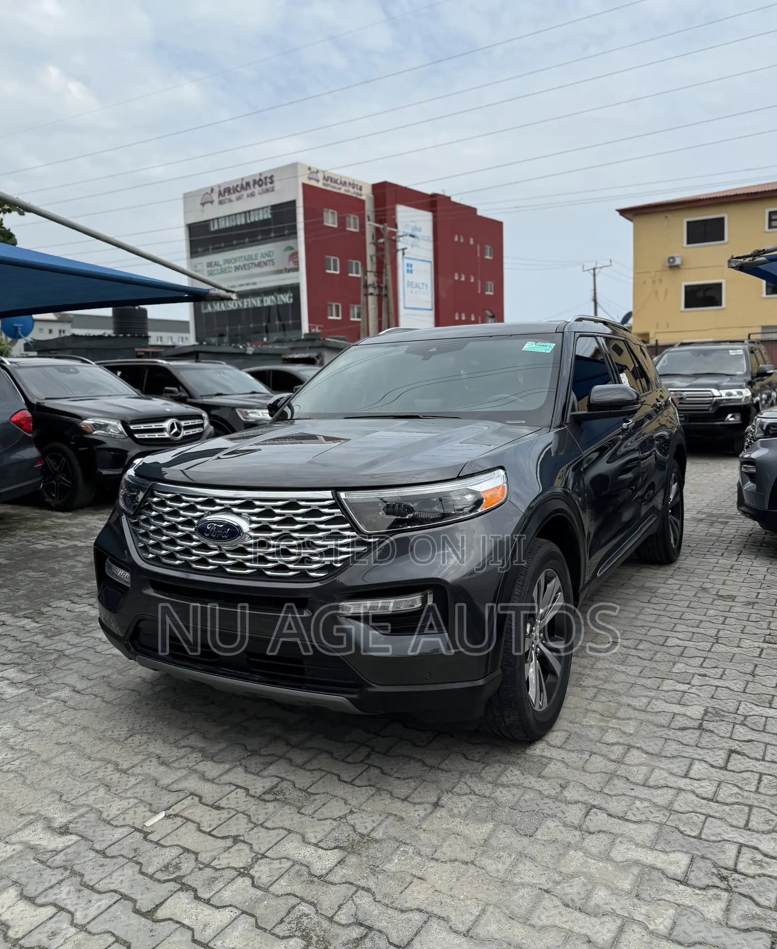 Ford Explorer Platinum 4x4 2020 Gray