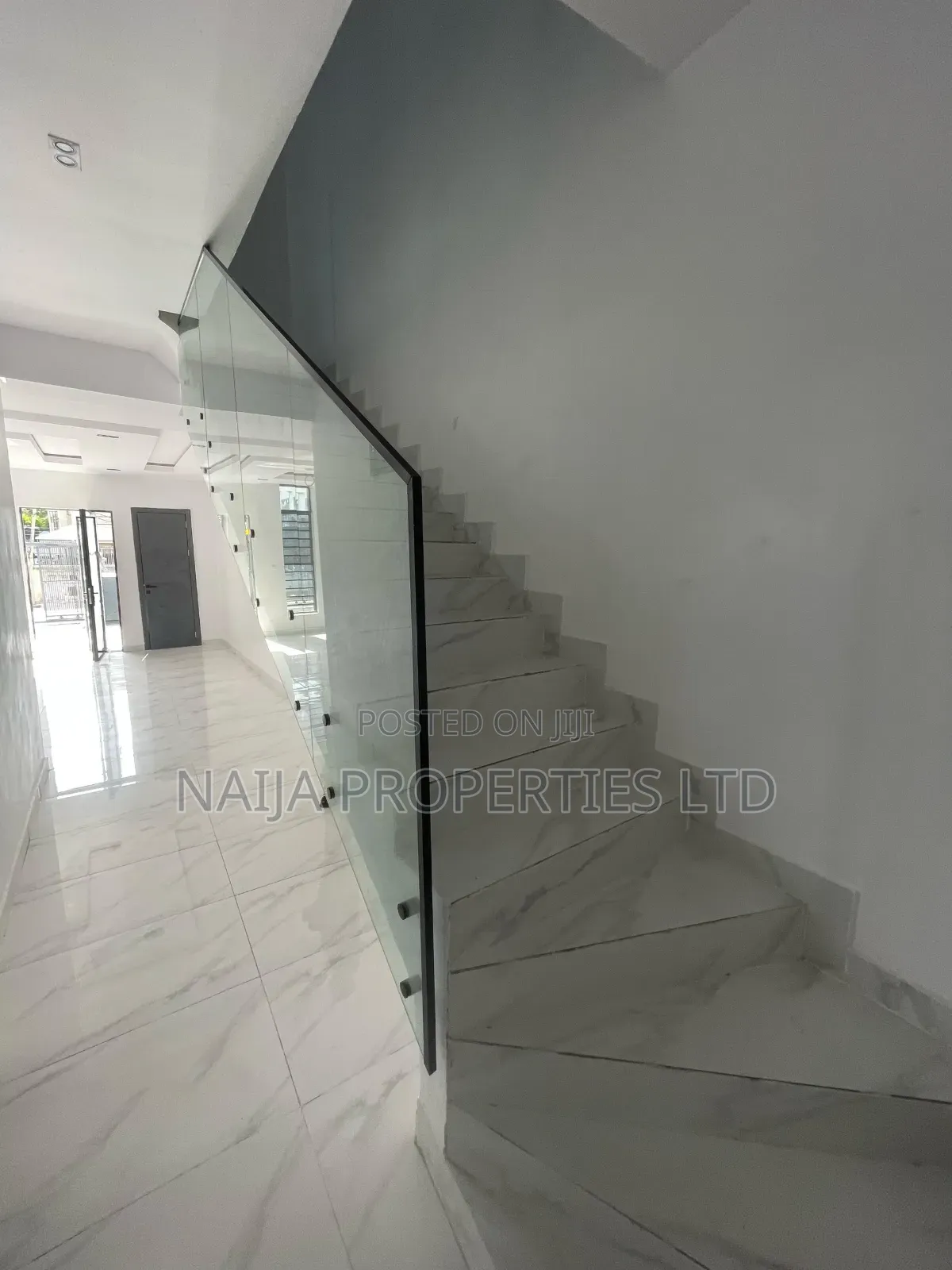 4bdrm Duplex in Chevron, Lekki for sale