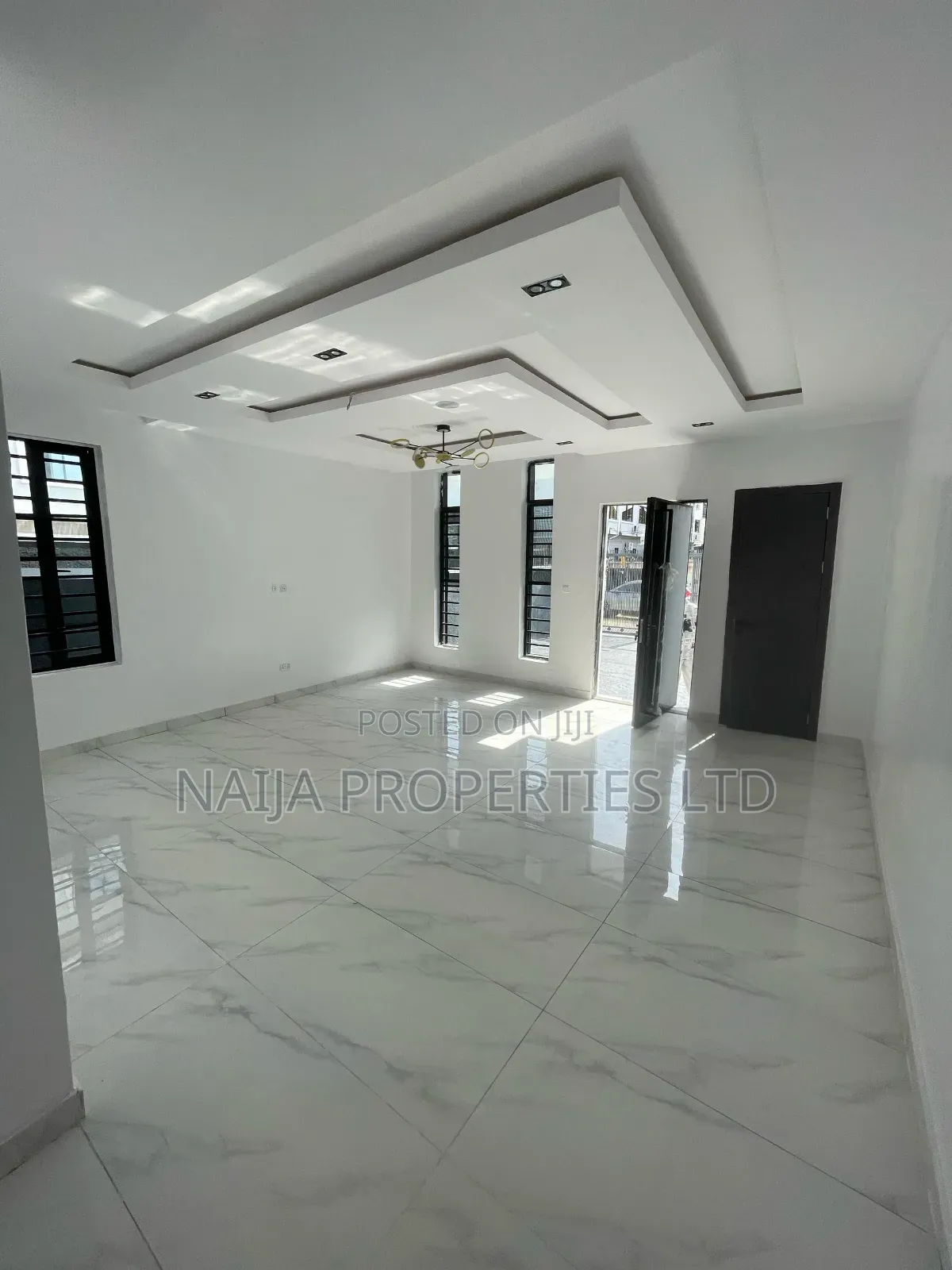 4bdrm Duplex in Chevron, Lekki for sale