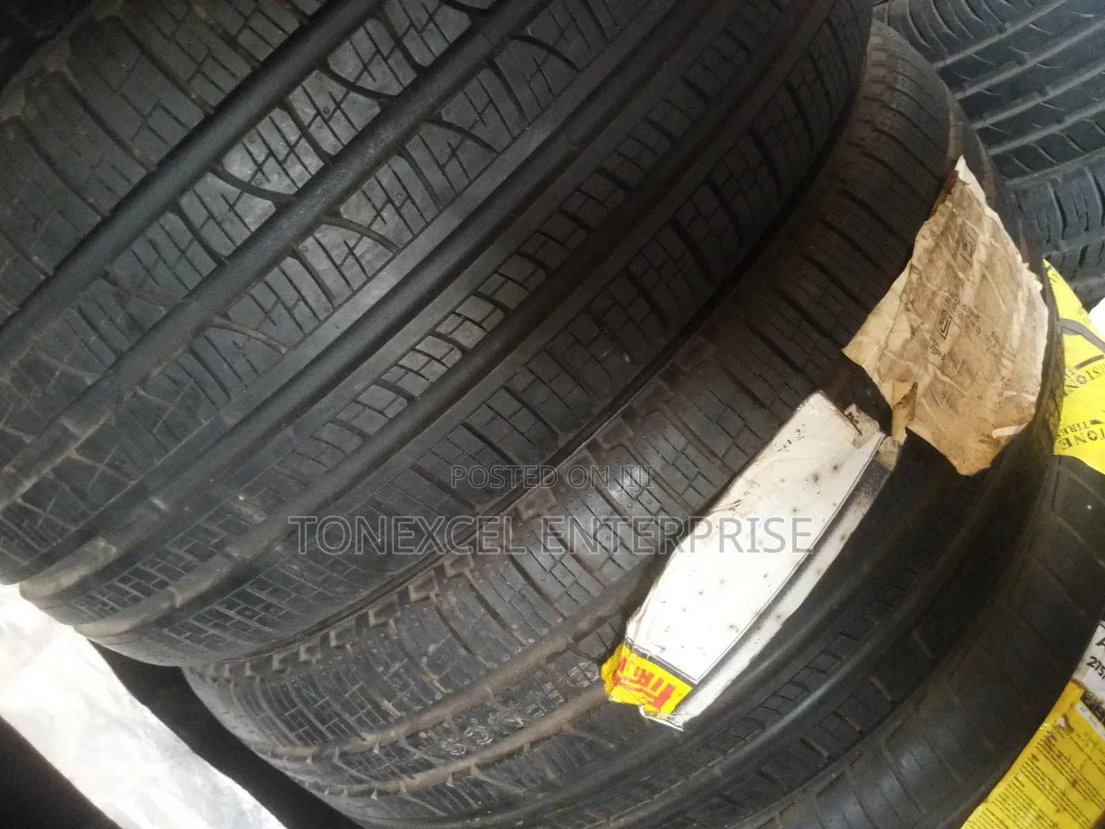 Latest Pirelli 265/50/20 Premium Product. Warrantee