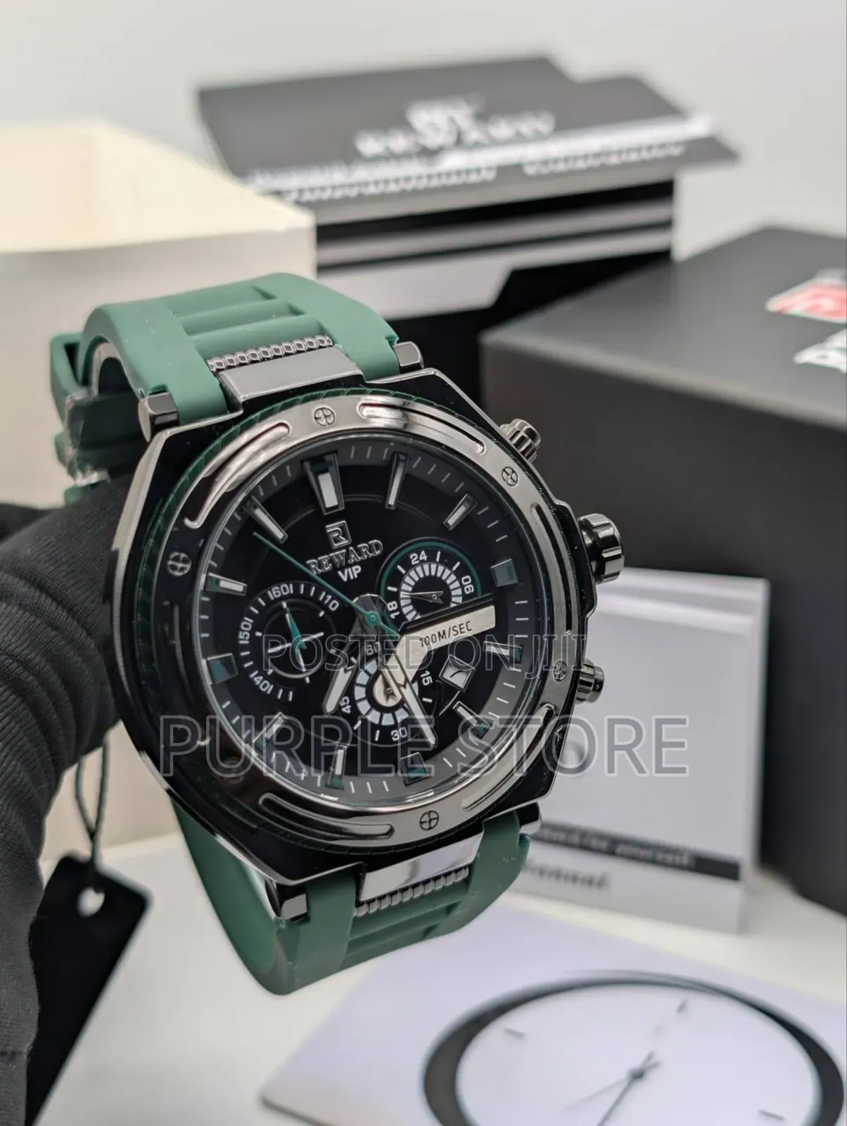Rewardvip Rubber Chronograph Wristwatch Solid Quality 