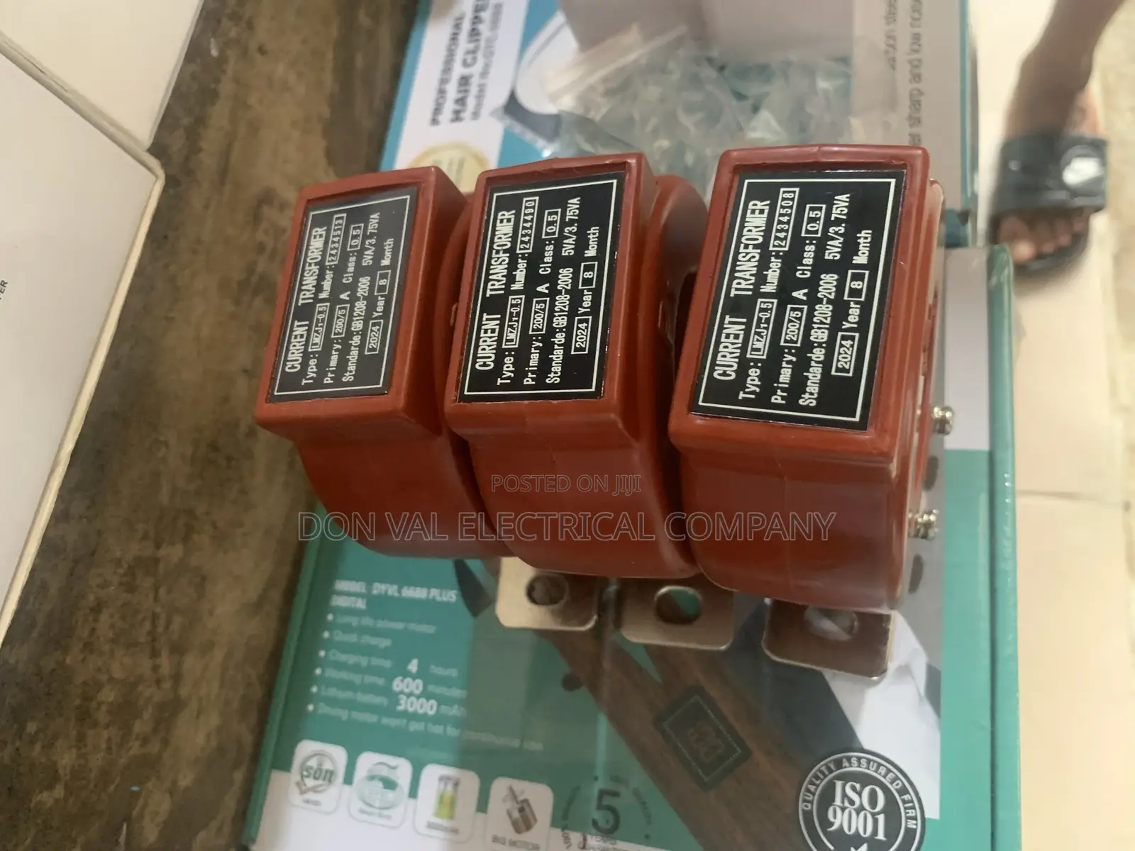Current Transformer 200/5