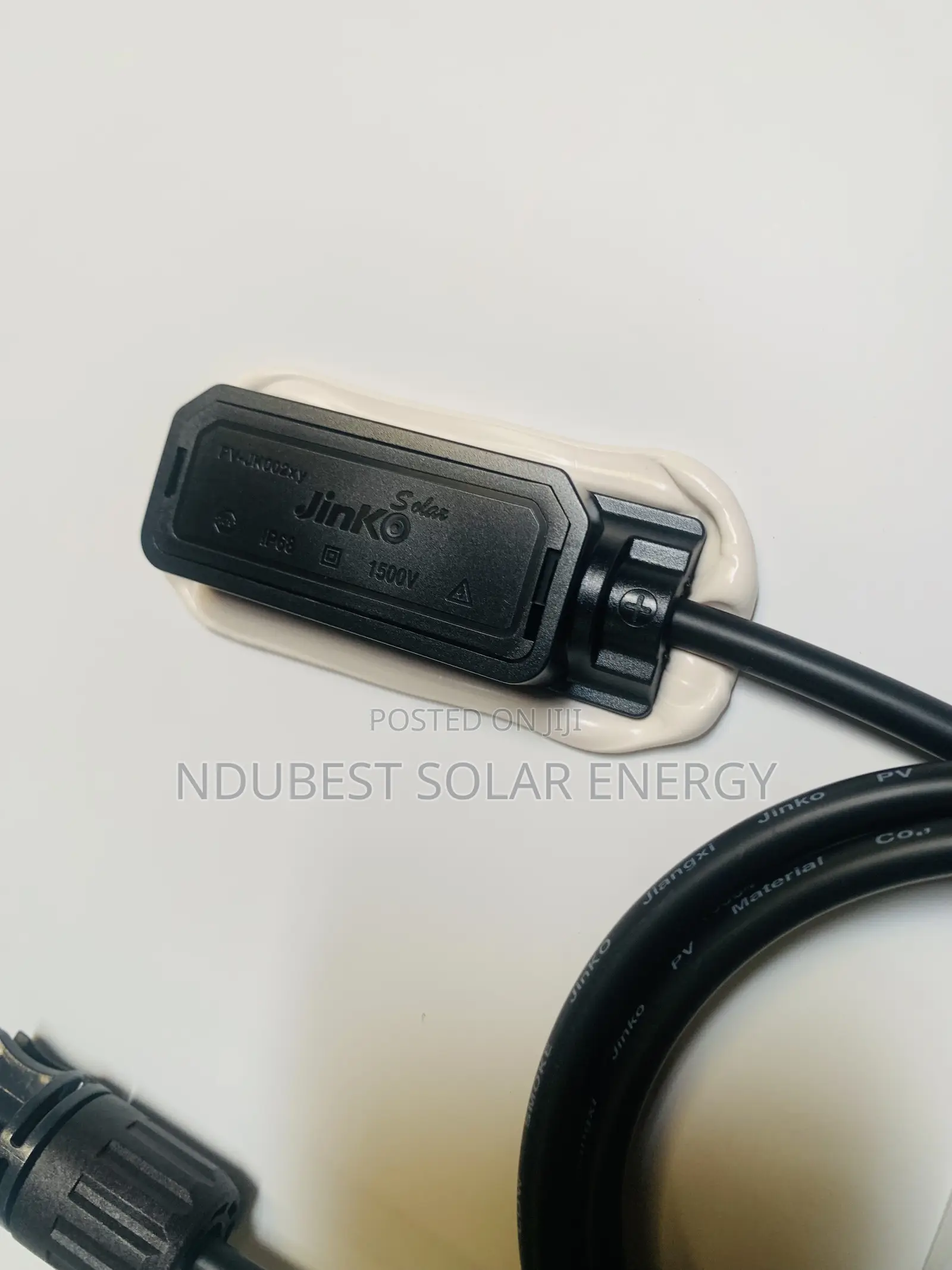 585w Original Jinko Solar Panels