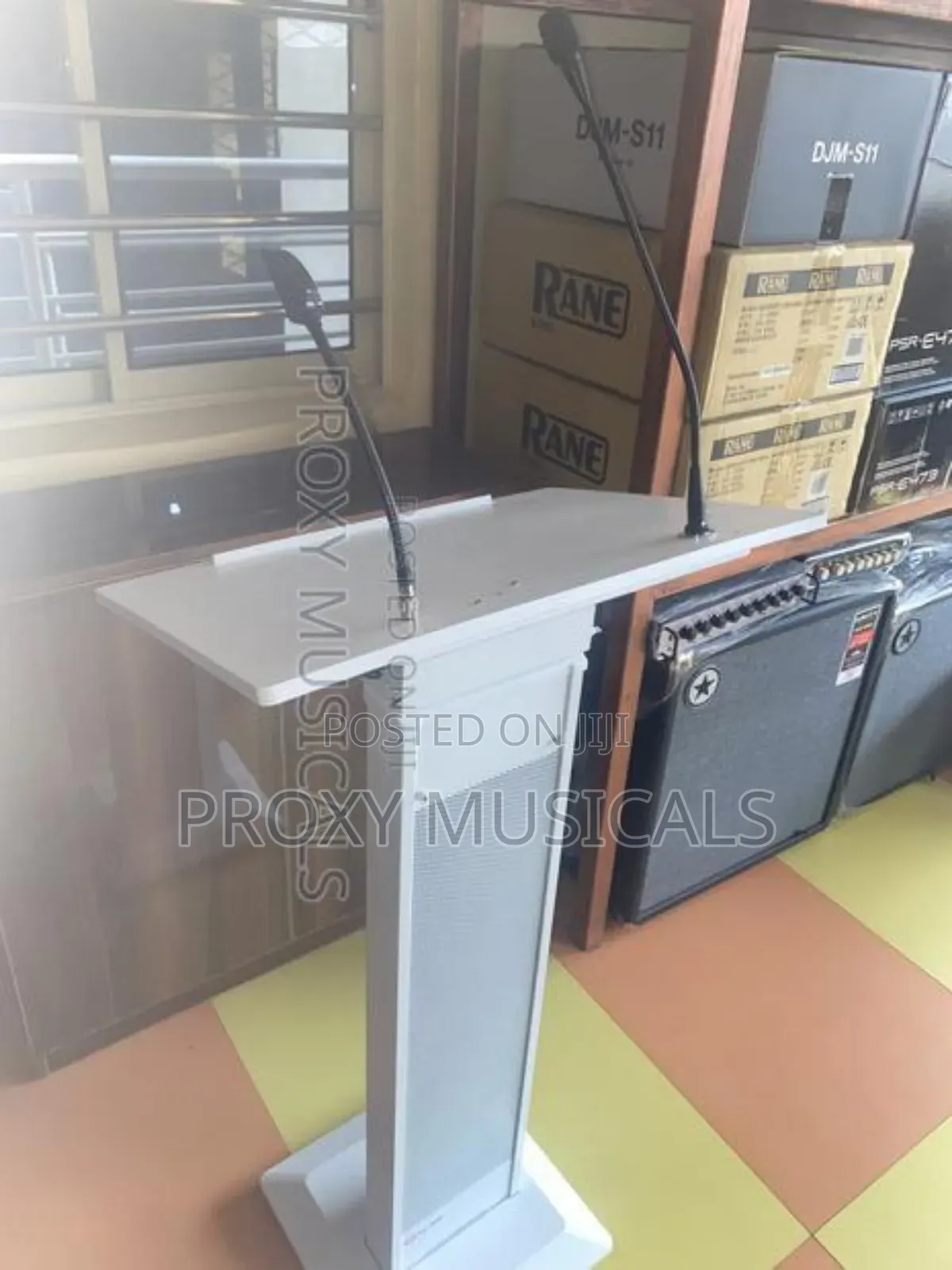 Pulpit Stand Wireless Lectern With in Body Speaker and Mic