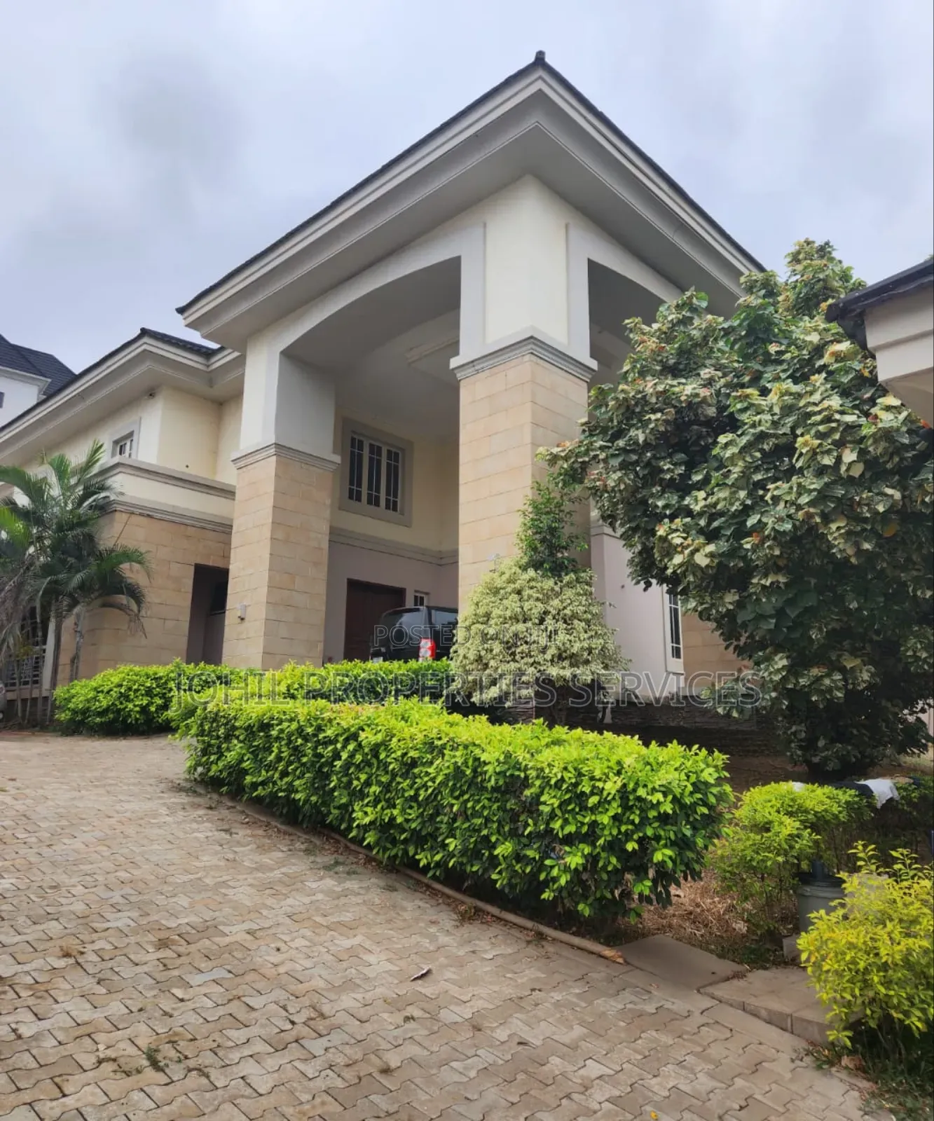 6bdrm Mansion in Asokoro for sale