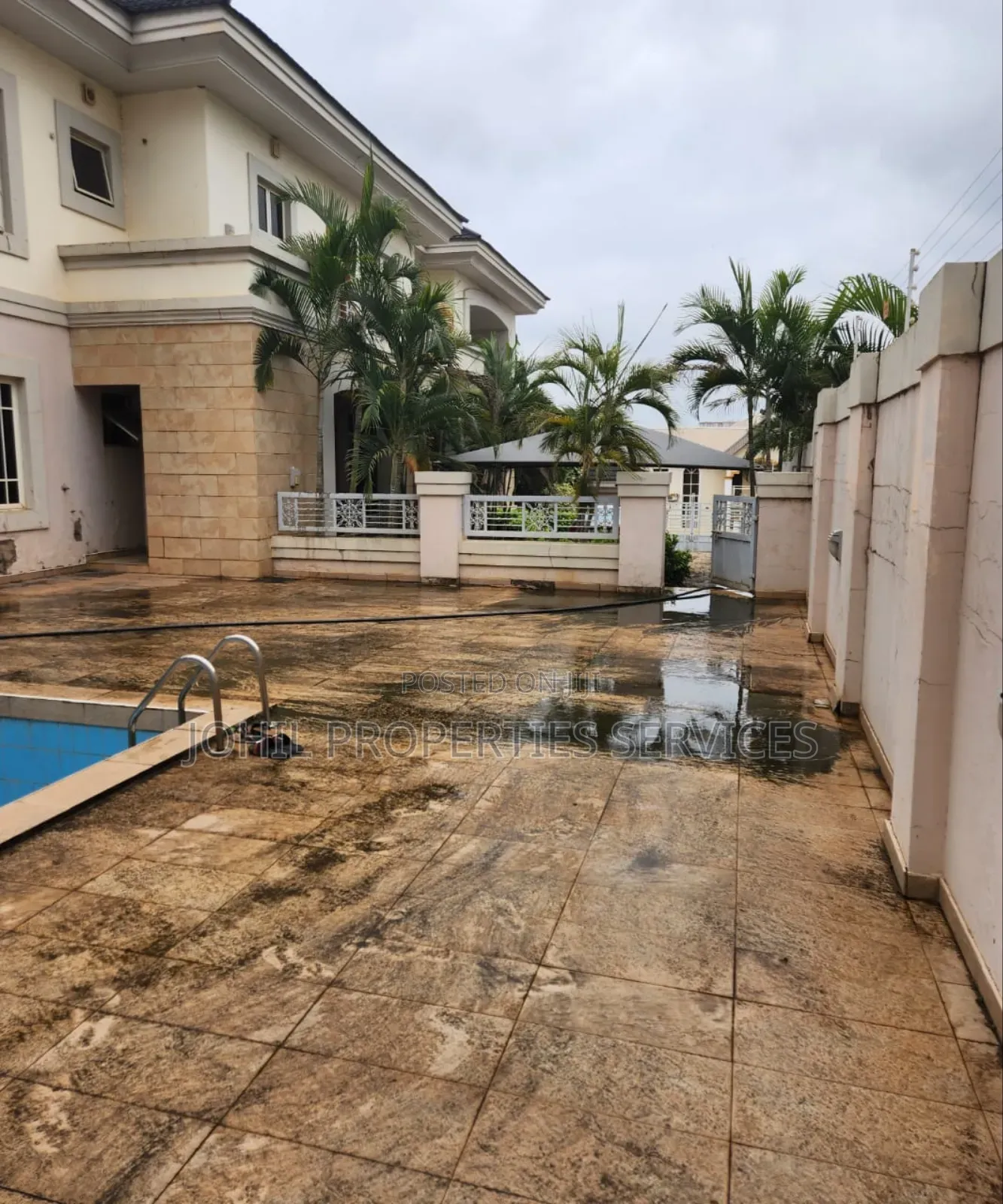 6bdrm Mansion in Asokoro for sale