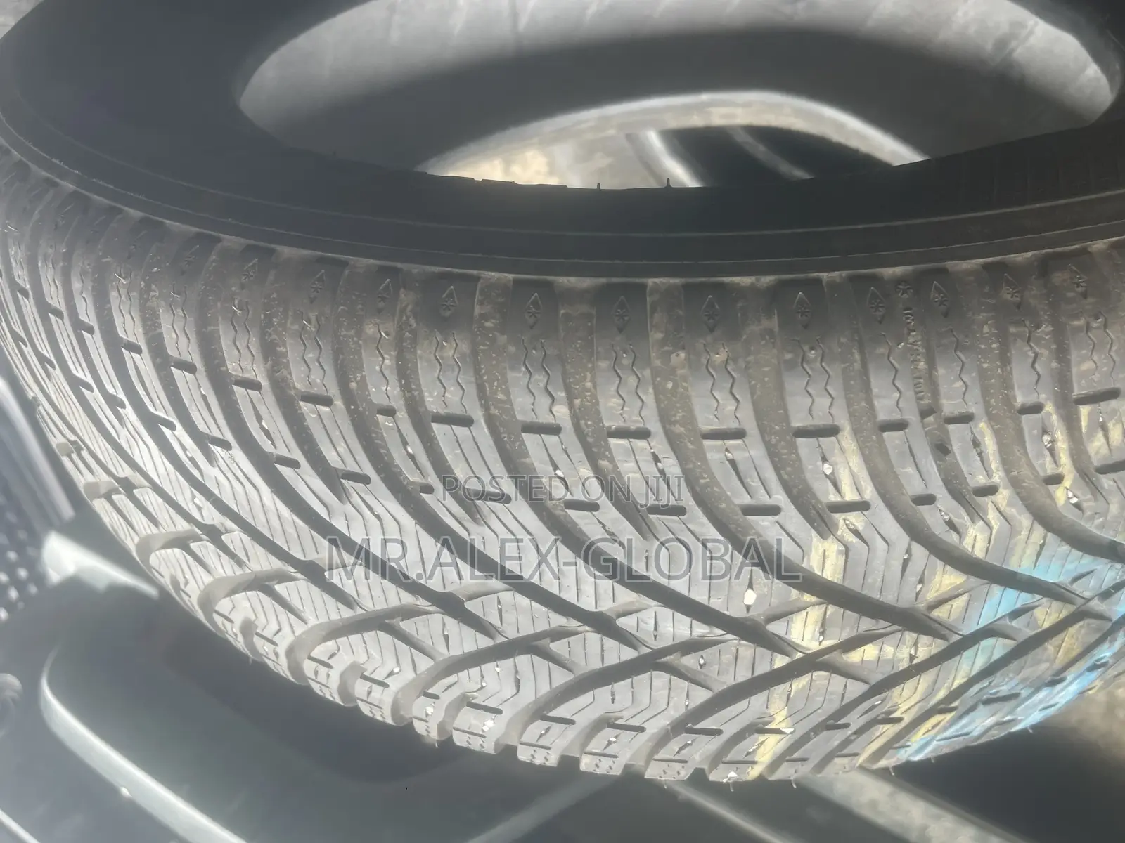 First Grade 215/60/17 Inches Tires