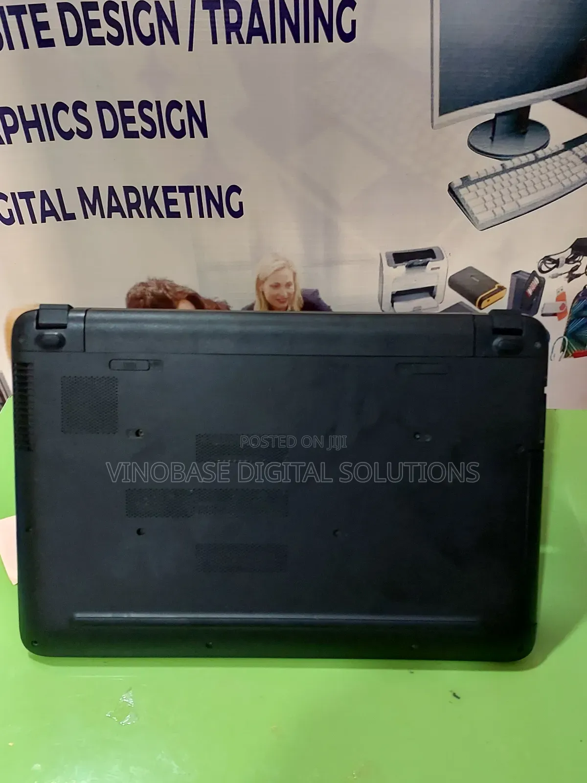 Laptop HP Pavilion 15 8GB AMD A8 HDD+SSD 320GB