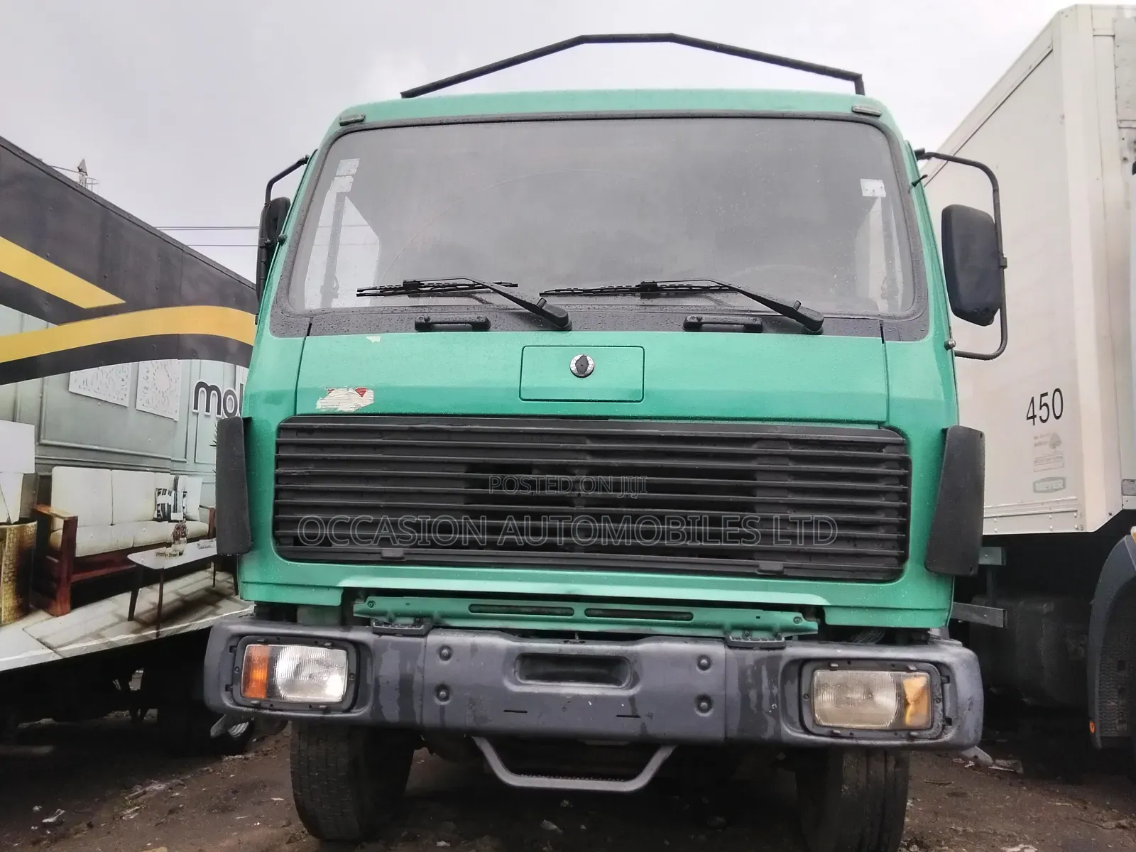 Mercedes Truck