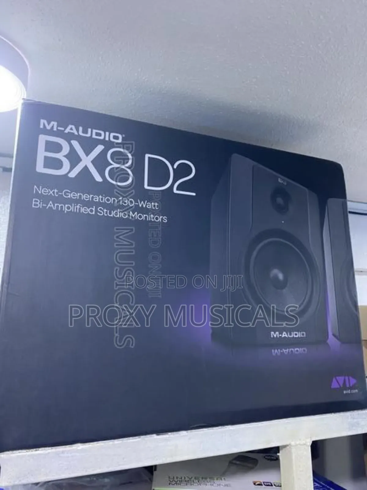 M-Audio Bx8d2 Studio Monitor Speaker 130-Watt Bi-Amplified
