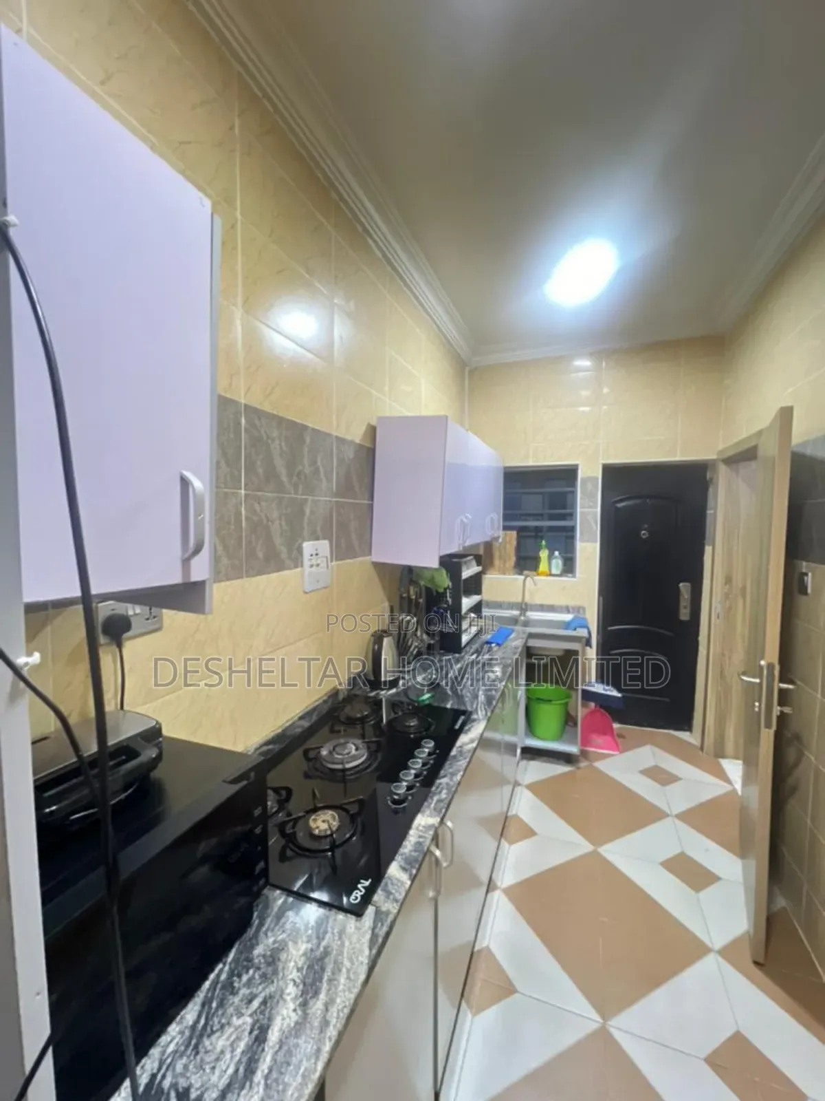Furnished 3bdrm Shared Apartment in Orchid Road, Chevron for rent