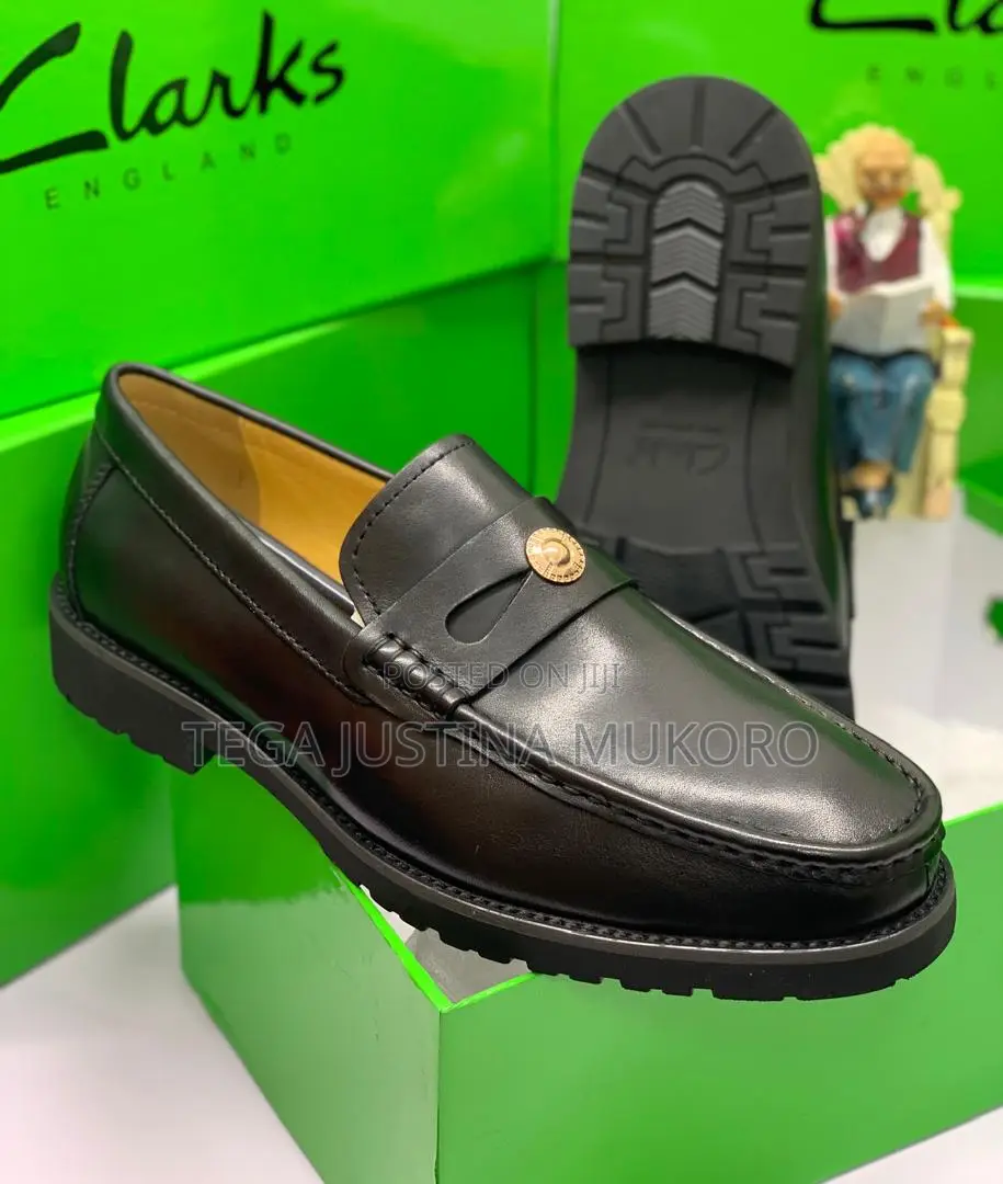 Luxury Men's Clarks Flat Shoes