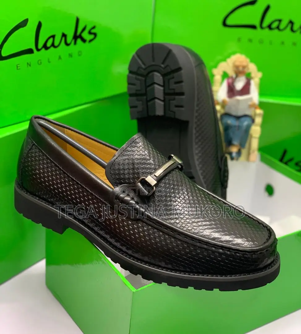 Luxury Men's Clarks Flat Shoes