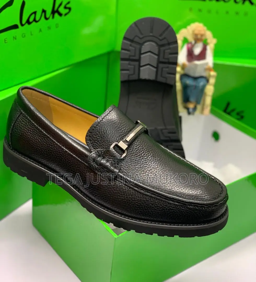 Luxury Men's Clarks Flat Shoes