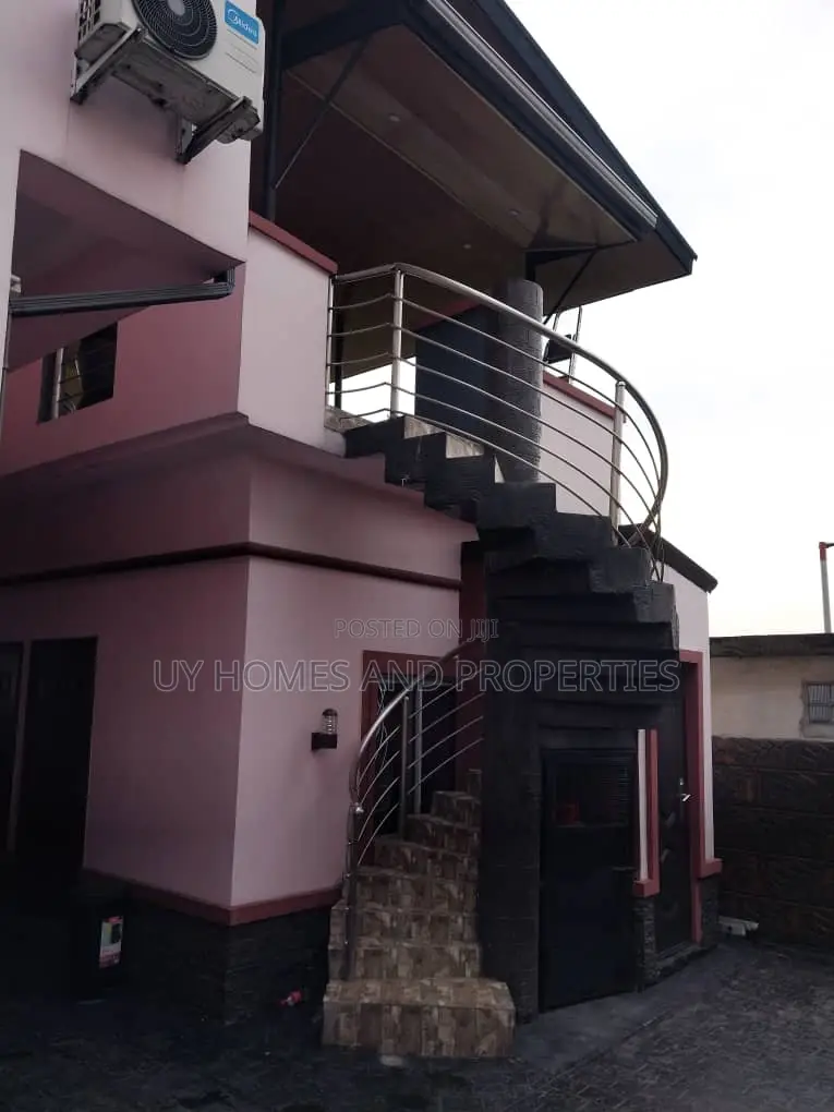 Furnished 4bdrm Duplex in Rivtaf Golf Estate, Trans Amadi for sale