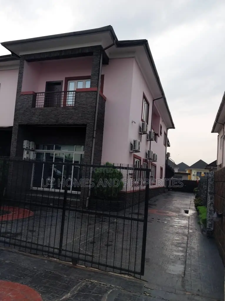 Furnished 4bdrm Duplex in Rivtaf Golf Estate, Trans Amadi for sale