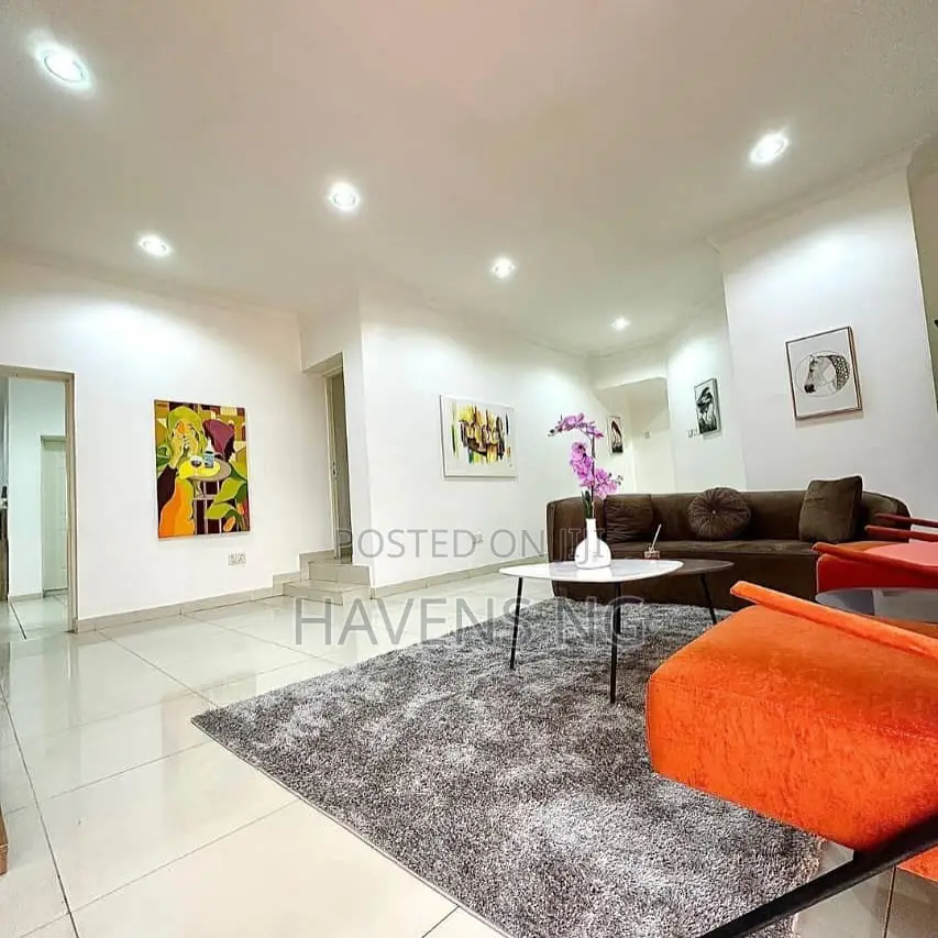 Upscale 2-Bedroom Apartment in Wuse 2, Abuja.