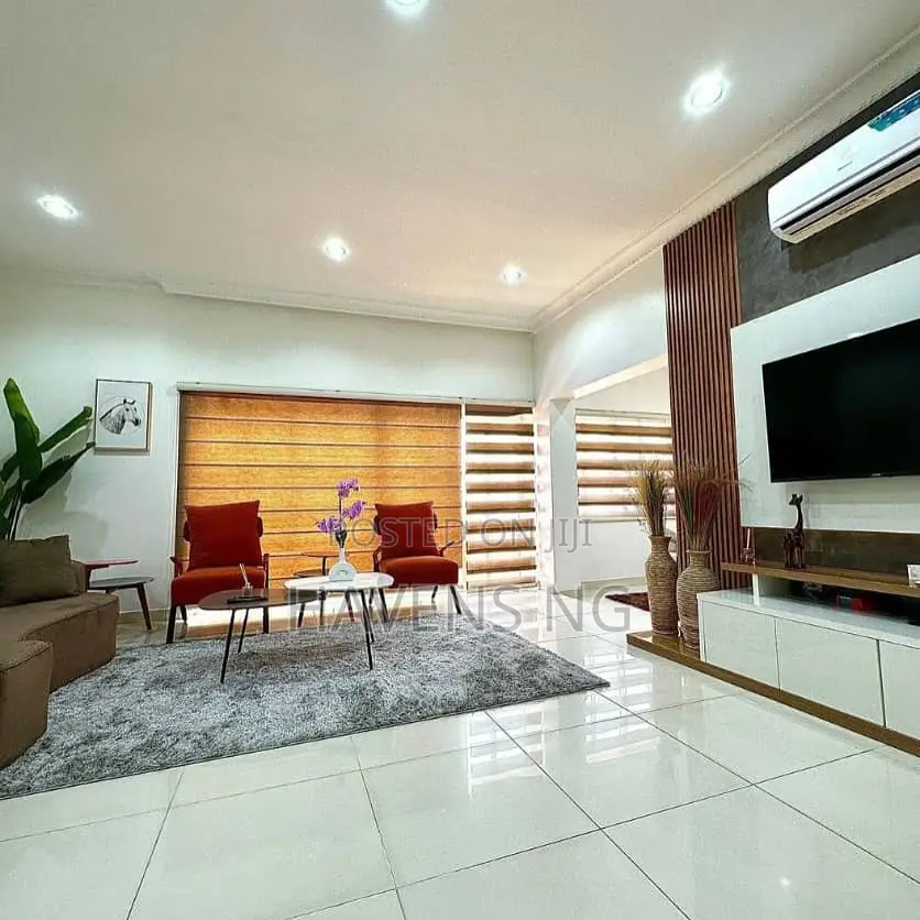Upscale 2-Bedroom Apartment in Wuse 2, Abuja.
