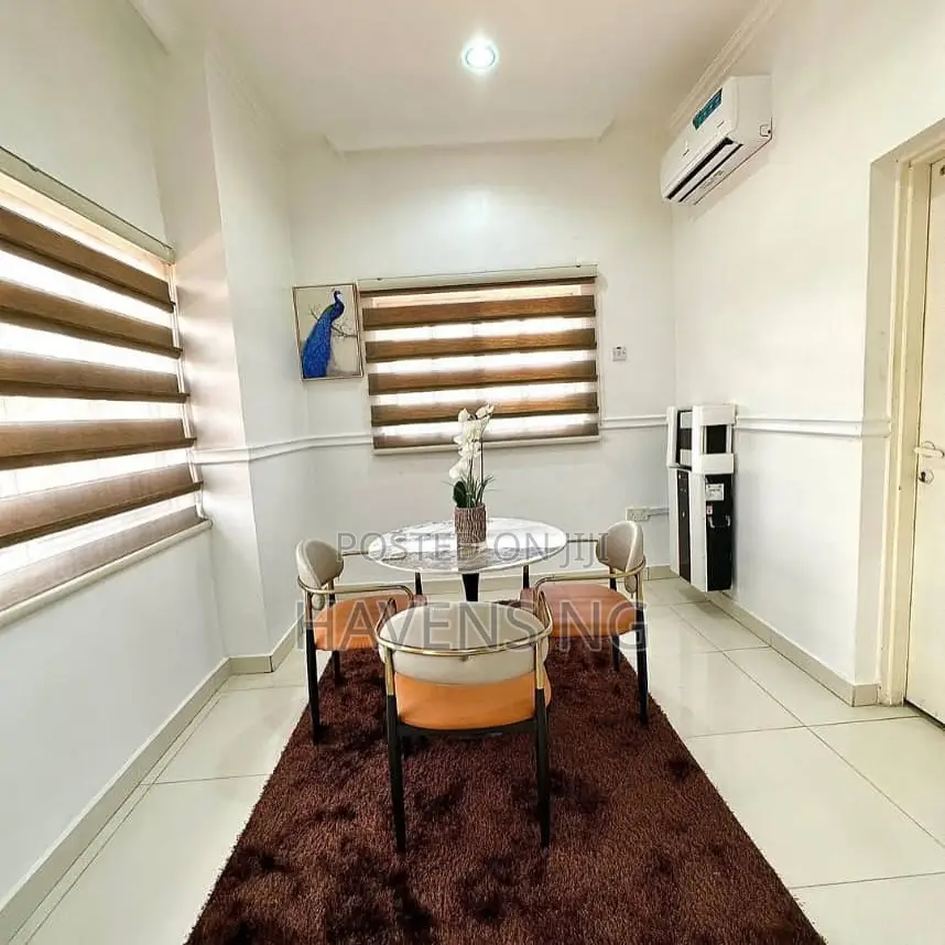 Upscale 2-Bedroom Apartment in Wuse 2, Abuja.