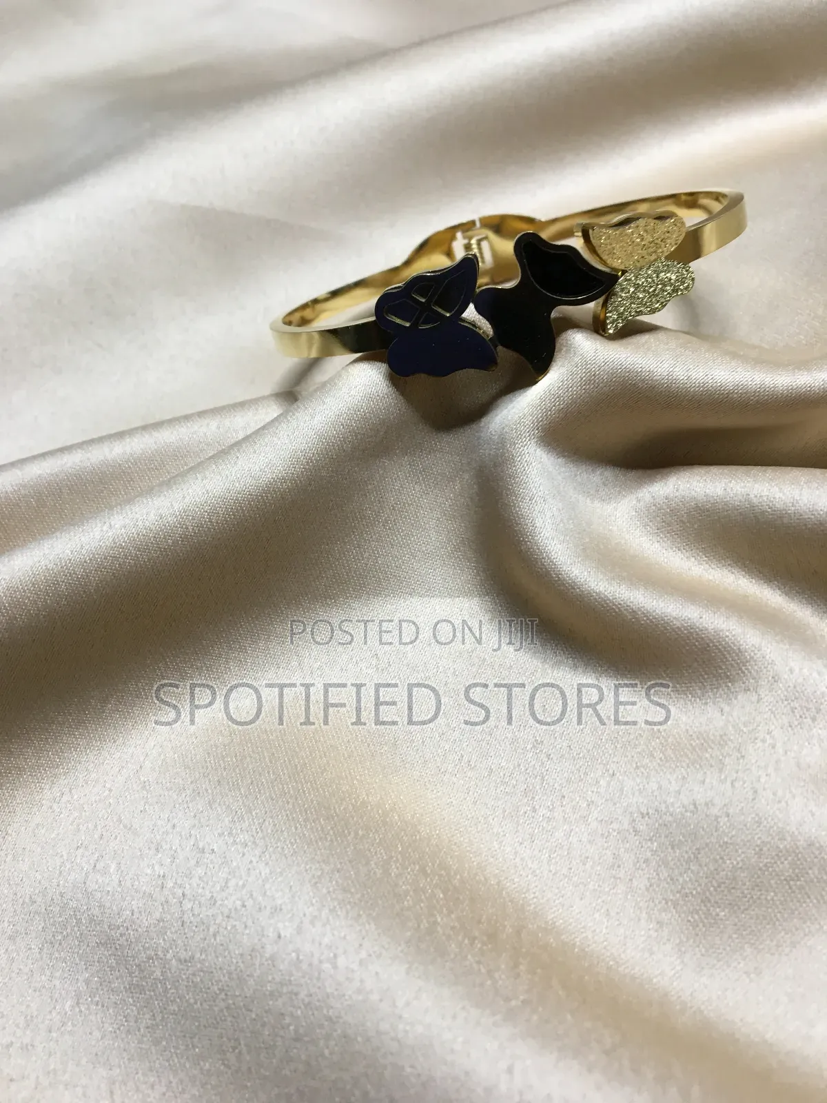 Classy Gold Bracelet
