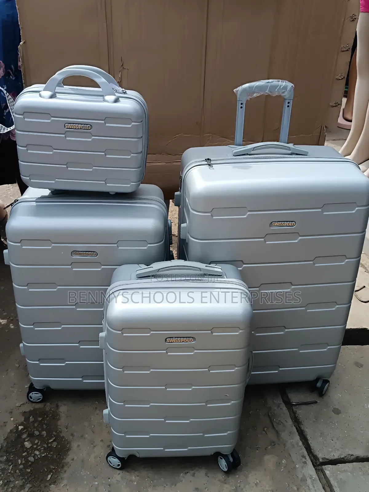 Set of 4 Silver Swiss Polo Plastic Travelling Luggage Boxes