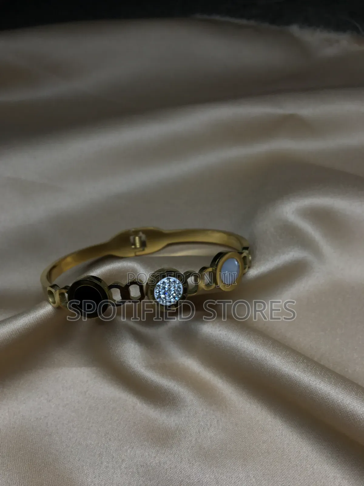 Simple Gold Bracelet
