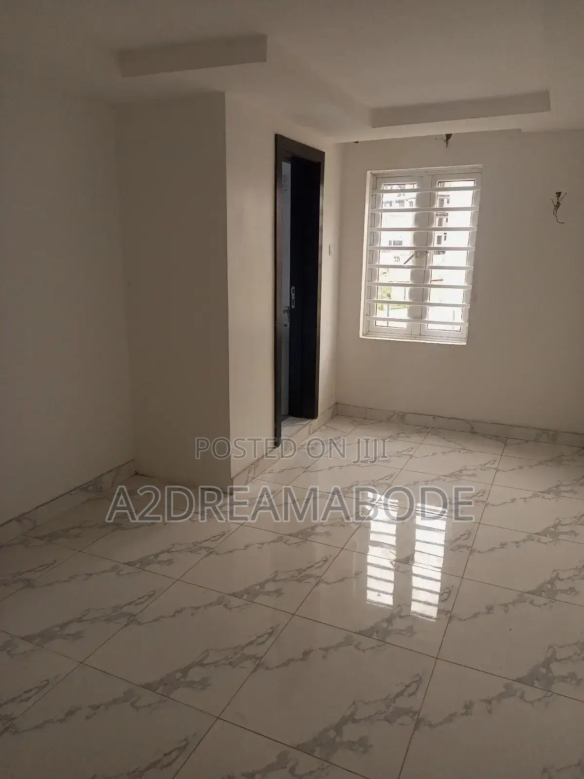 3bdrm Apartment in Olaleye New Town, Surulere for sale