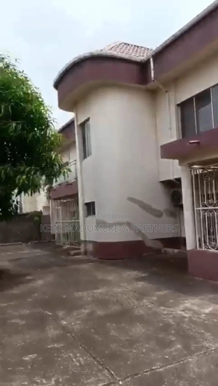 6bdrm Duplex in Along Brown & Brown, Port-Harcourt for sale