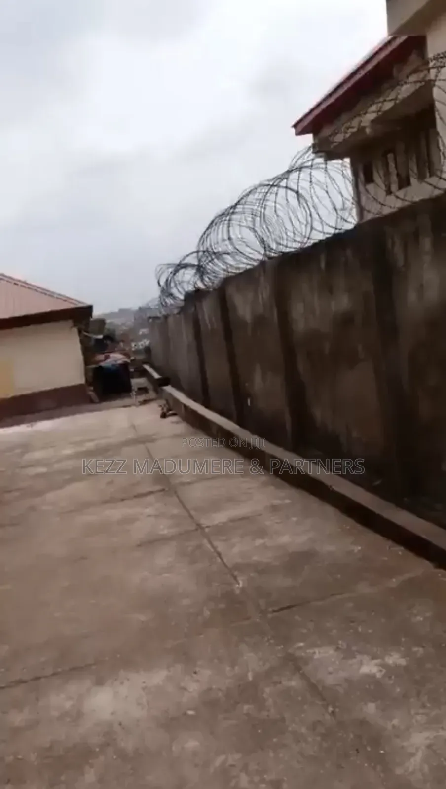 6bdrm Duplex in Along Brown & Brown, Port-Harcourt for sale