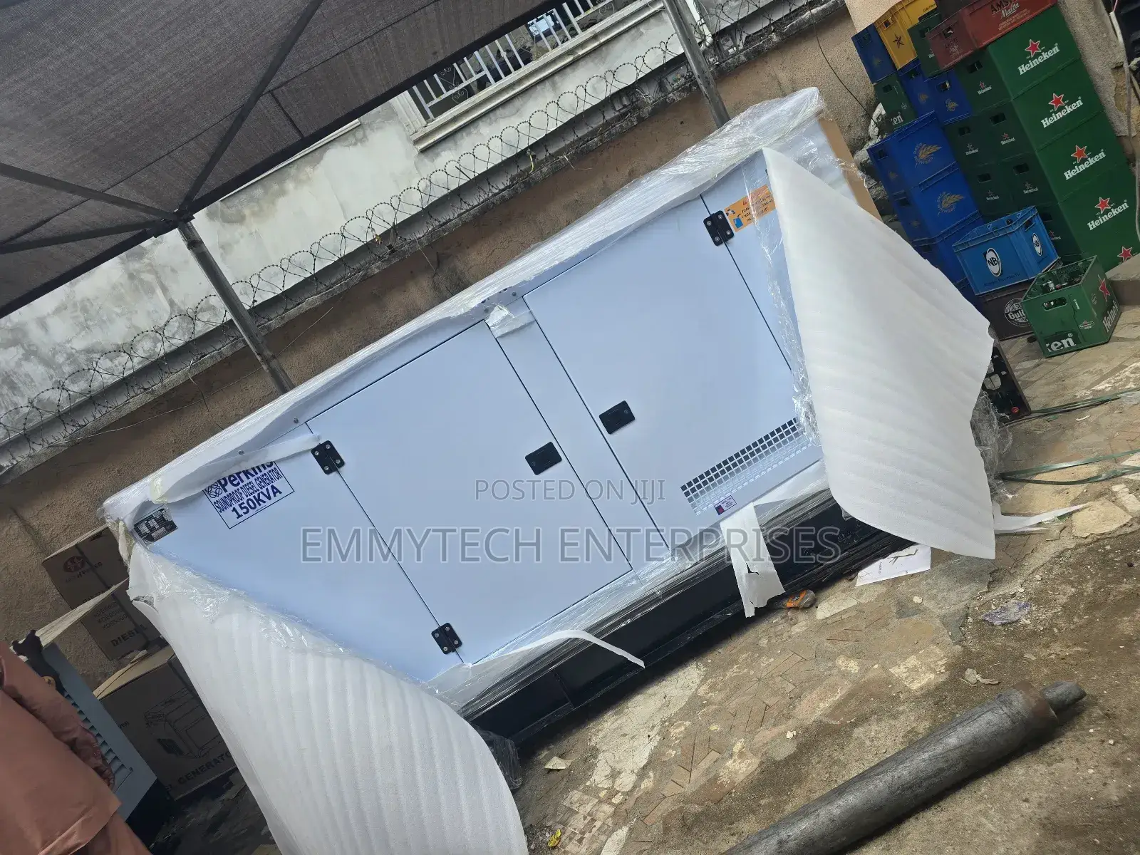 High Quality Perkins Diesel Soundproof Gen(Sp150kva)2years