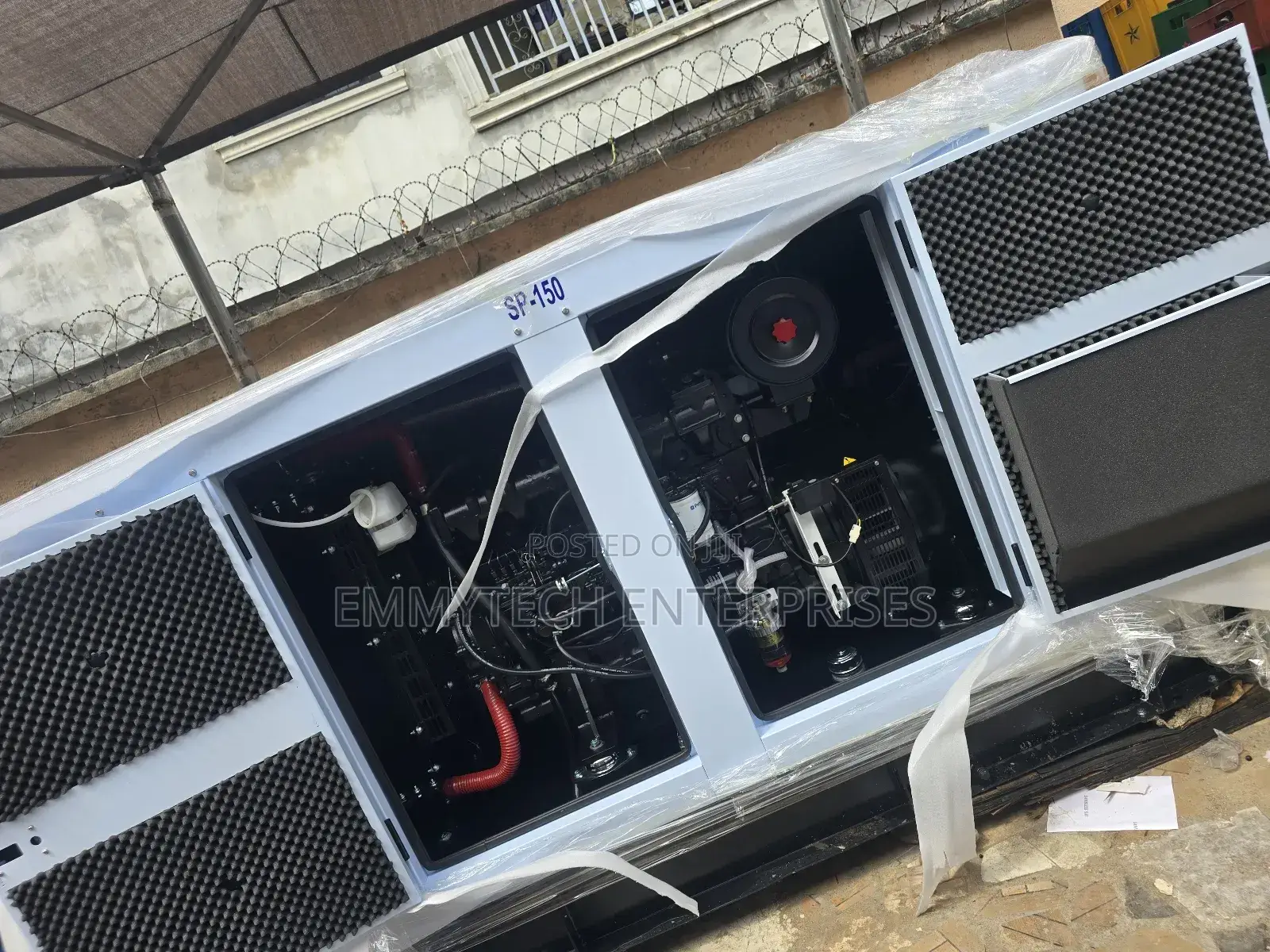 High Quality Perkins Diesel Soundproof Gen(Sp150kva)2years