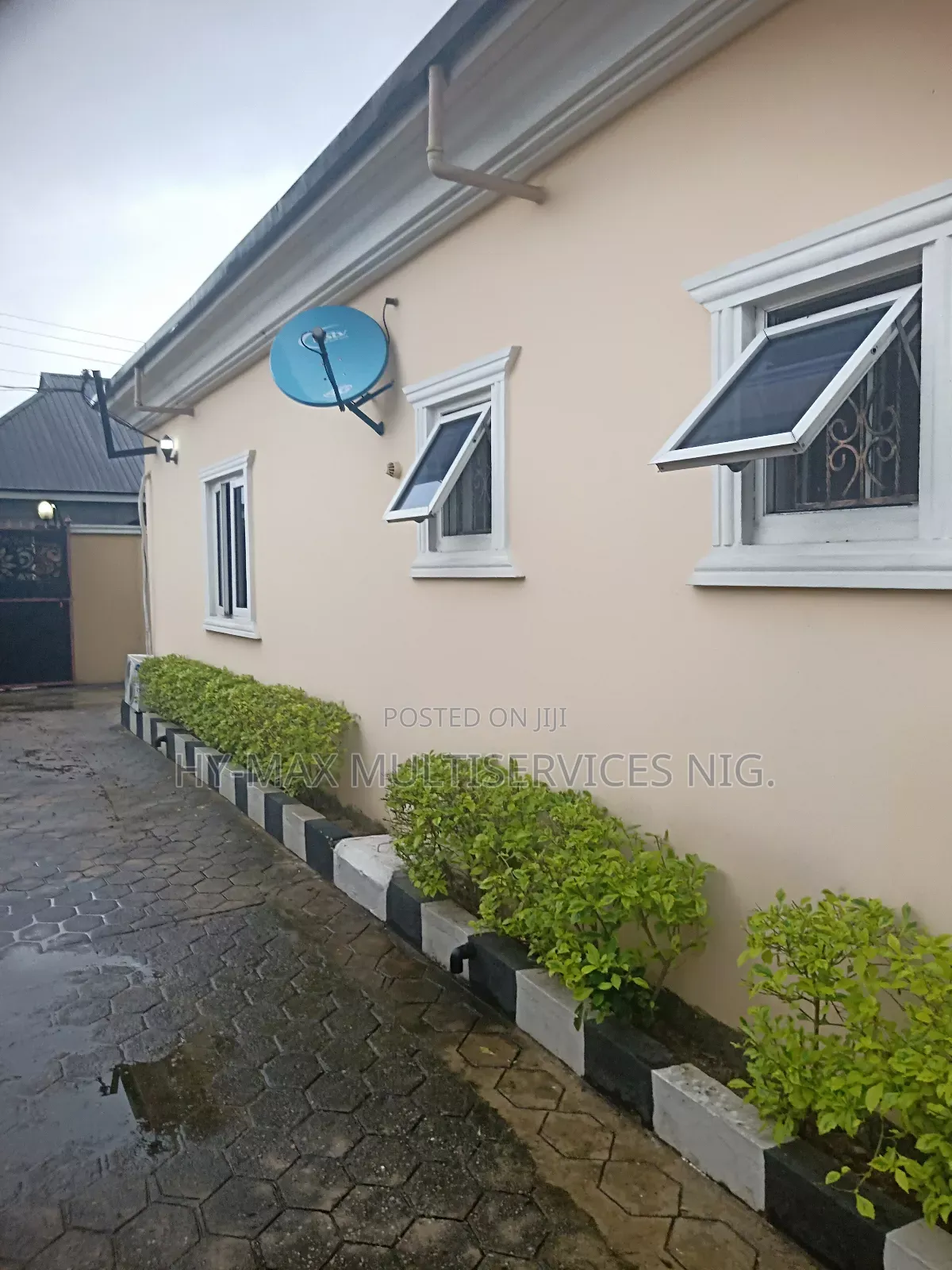 Furnished 4bdrm Bungalow in Etche for sale
