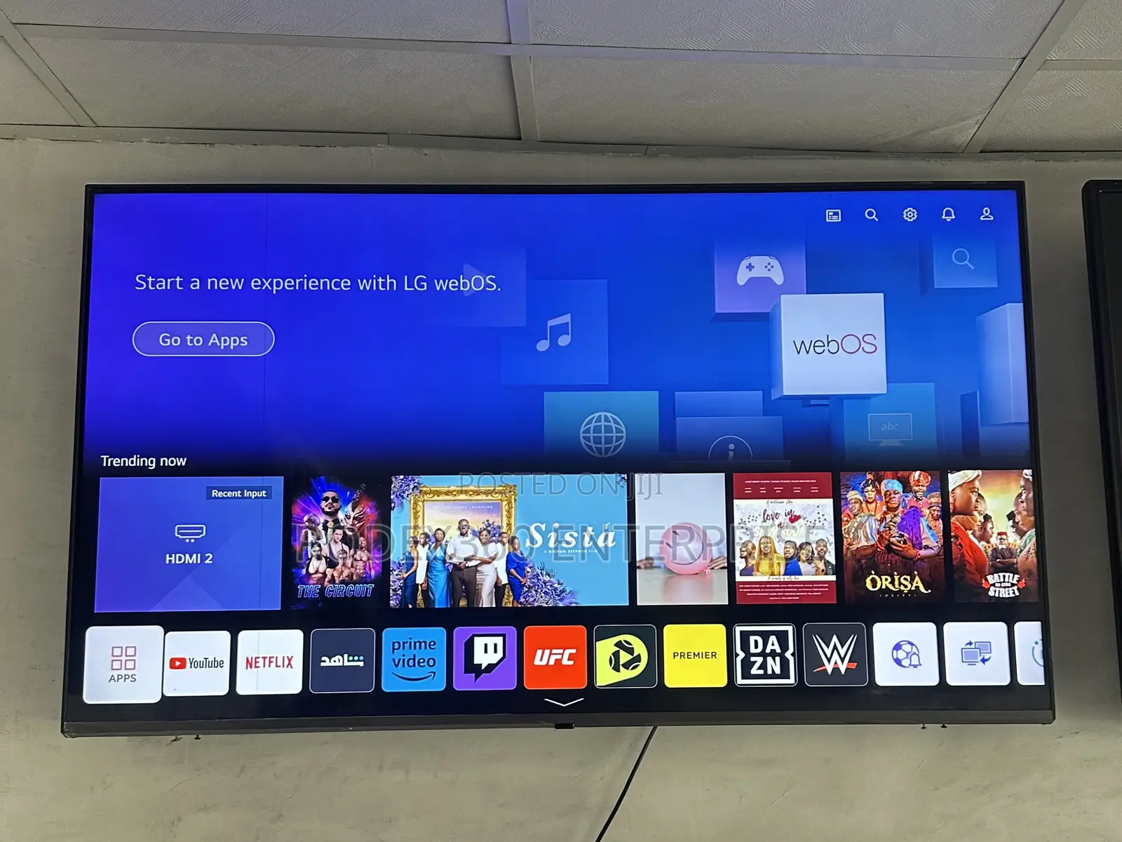 55-Inch Lg Smart Tv Bezelless Design for Sale
