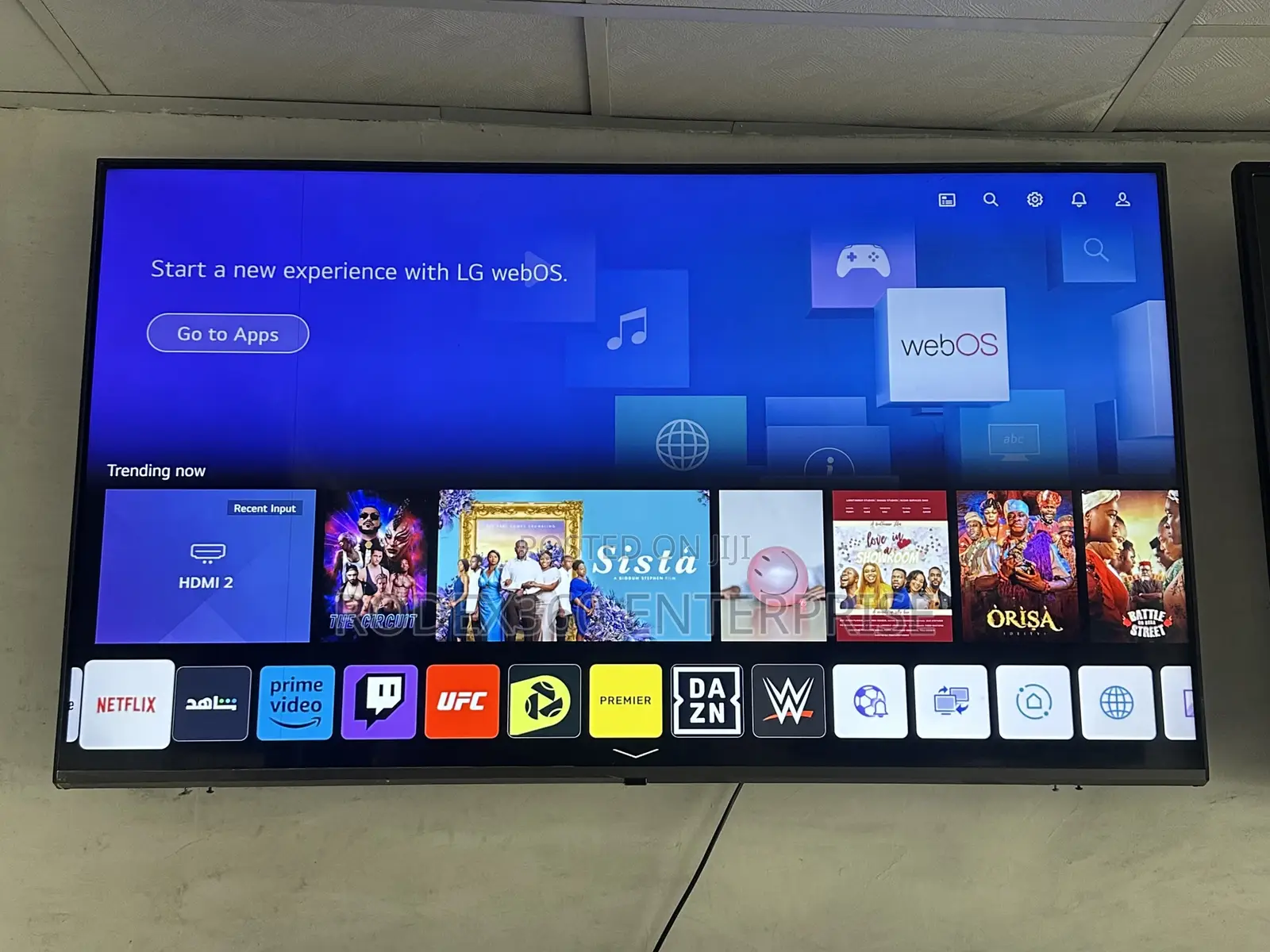 55-Inch Lg Smart Tv Bezelless Design for Sale