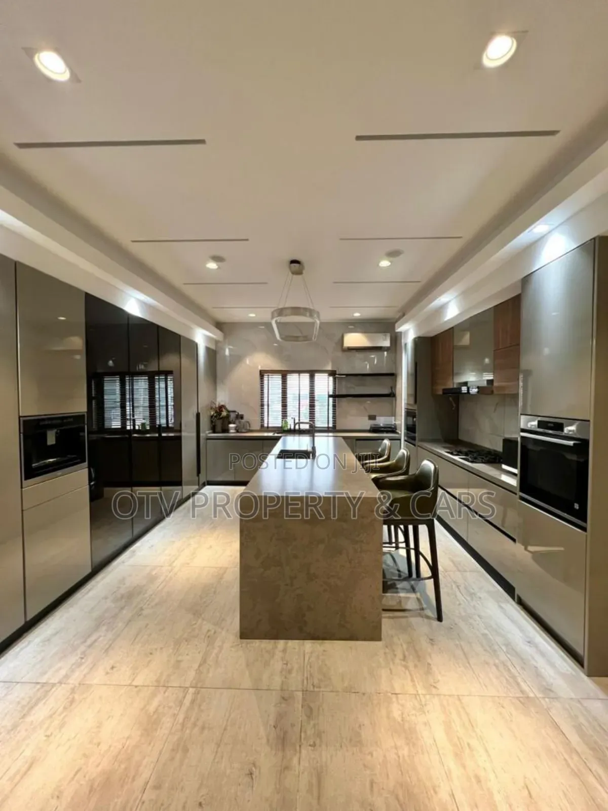 Furnished 3bdrm Apartment in Ikoyi for sale