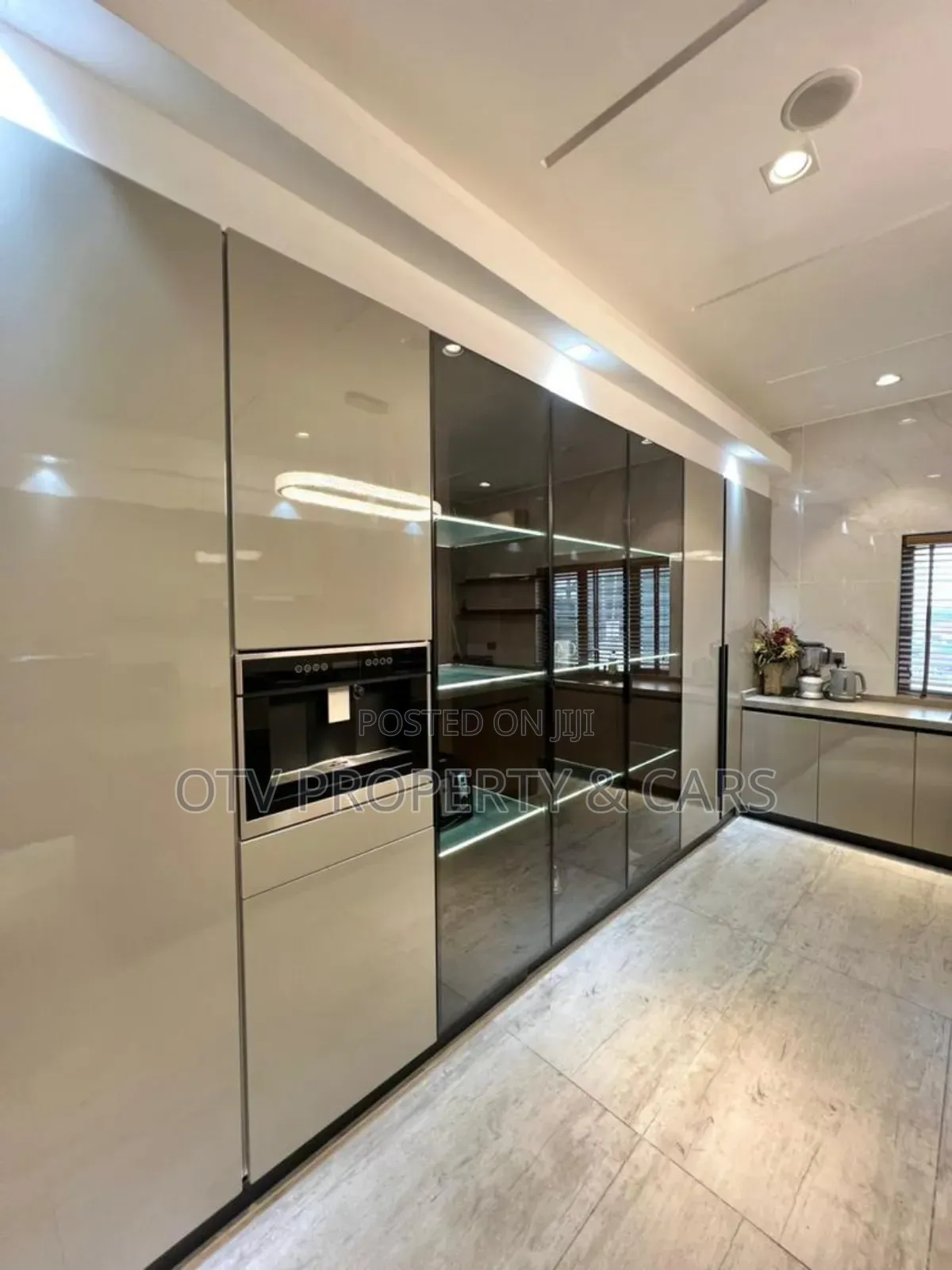 Furnished 3bdrm Apartment in Ikoyi for sale