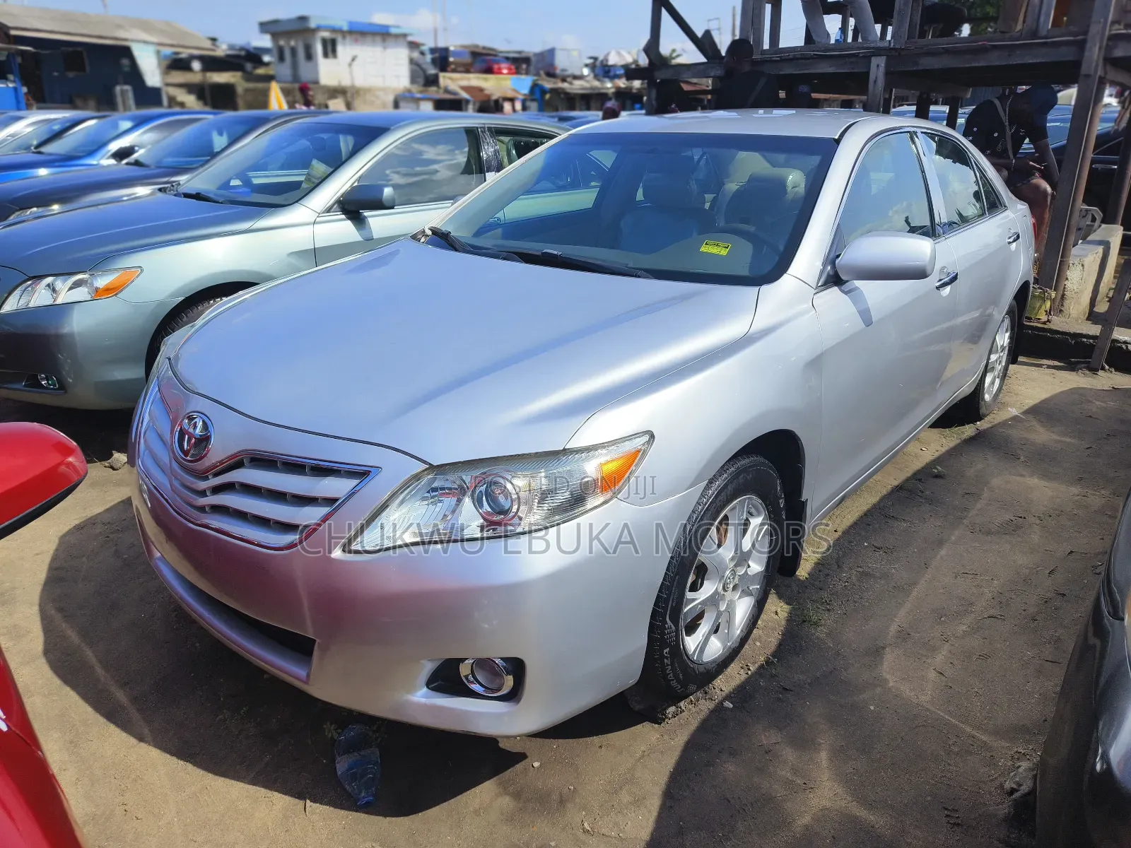 Toyota Camry LE 4dr Sedan (2.5L 4cyl 6A) 2011 Silver