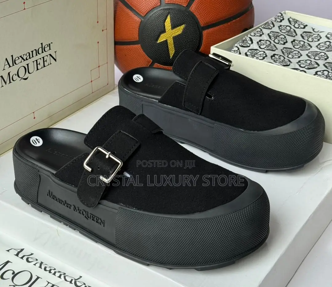 Alexander McQueen Quality Luxury Men Half Shoe