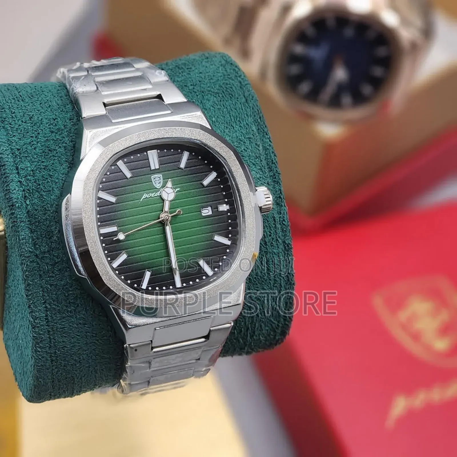Poedagar Steel Chain Watch-With-Box-Extra Battery-Card Etc