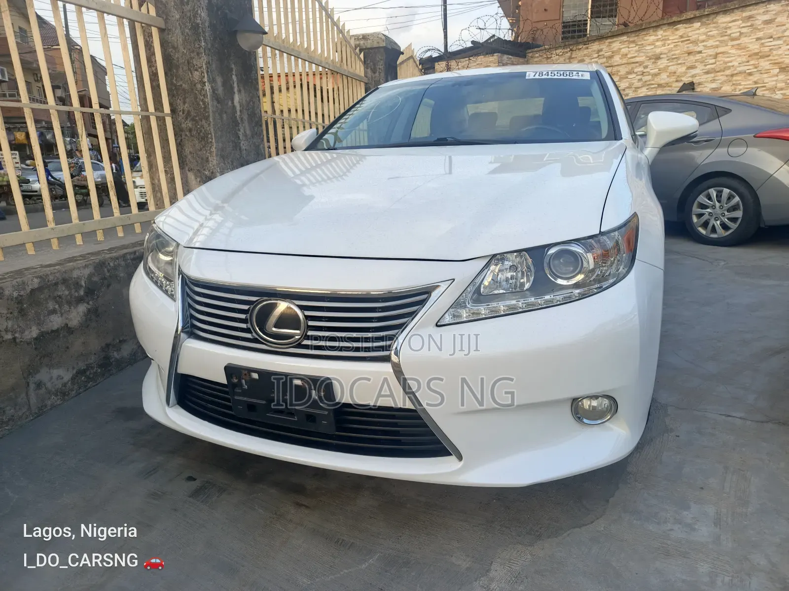 Lexus ES 350 FWD 2014 White