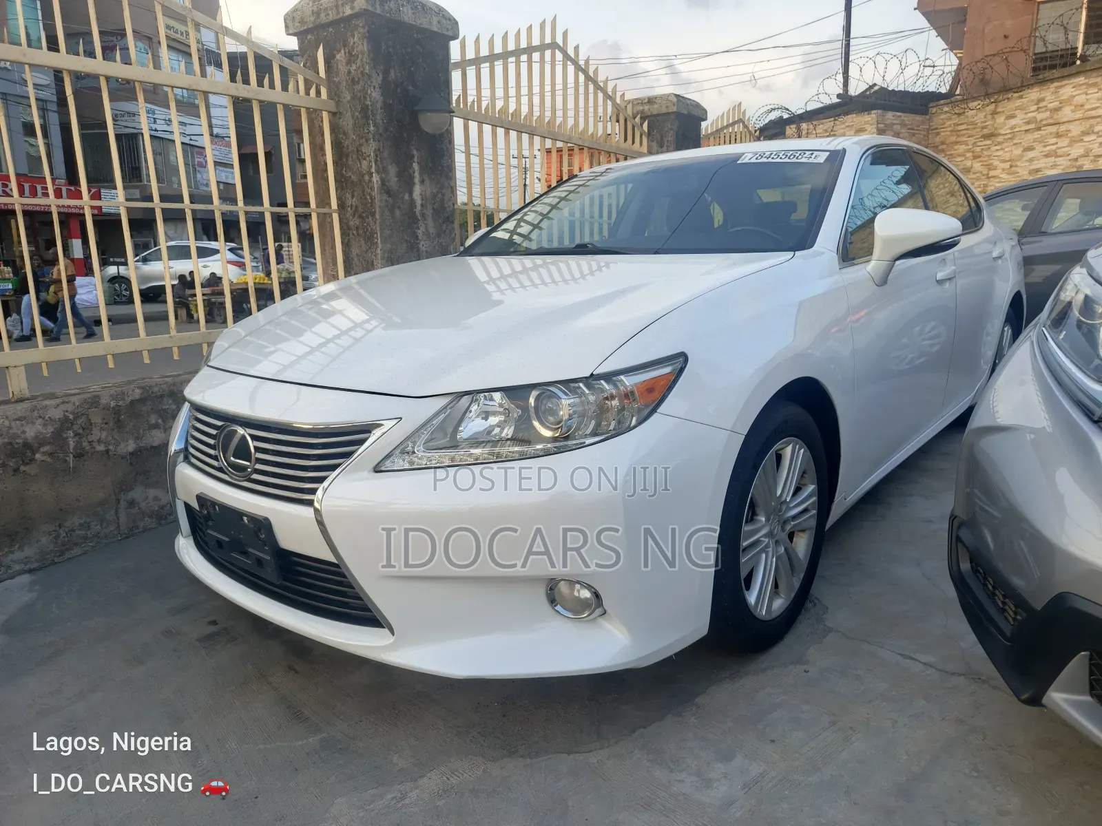 Lexus ES 350 FWD 2014 White