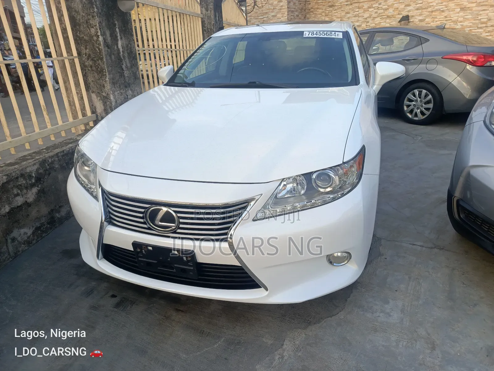 Lexus ES 350 FWD 2014 White