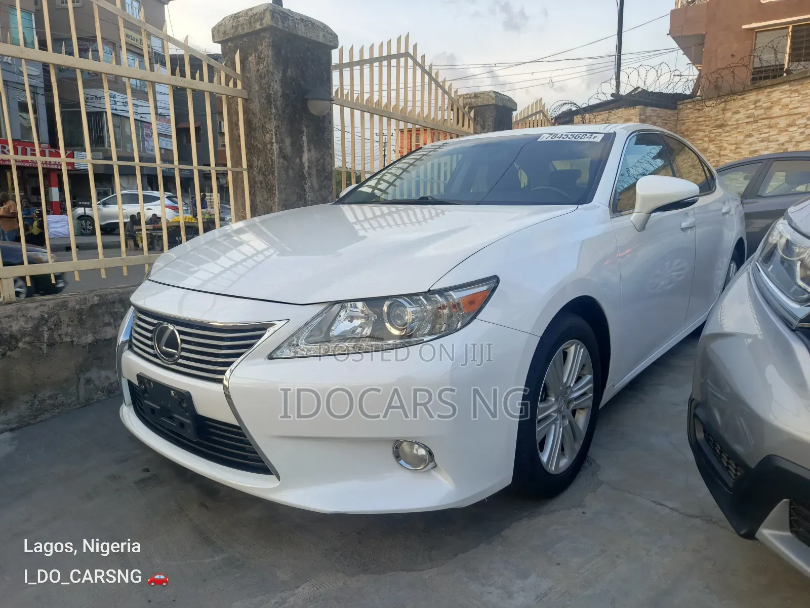 Lexus ES 350 FWD 2014 White