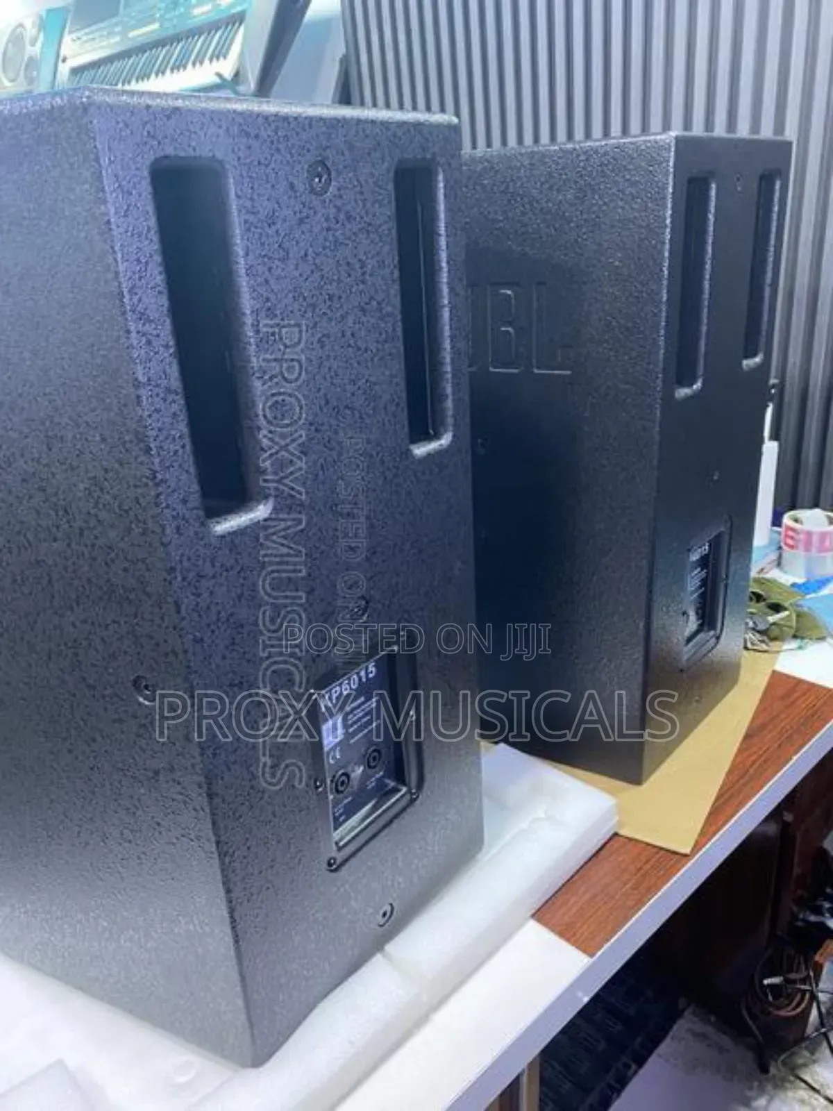 JBL Kp4015 Professional Speaker