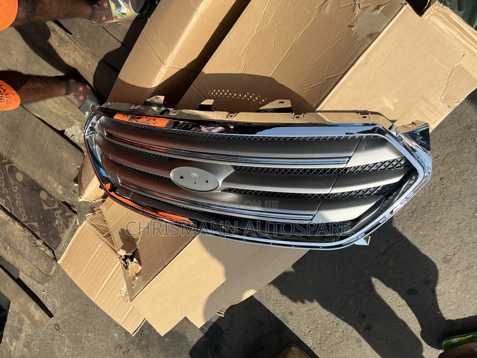 Front Grille Ford Taurus 2014