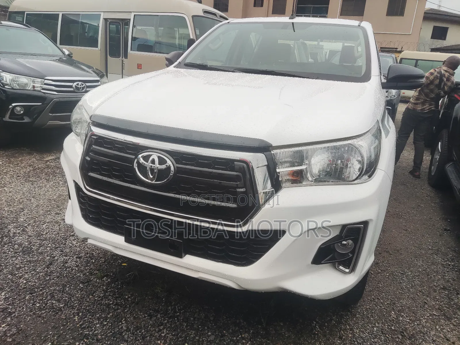 Toyota Hilux SR5 4x4 2017 White